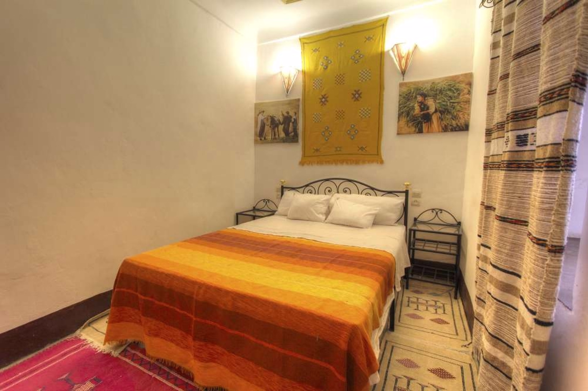 🏨 Hôtel 2* - Jour 1 et 6