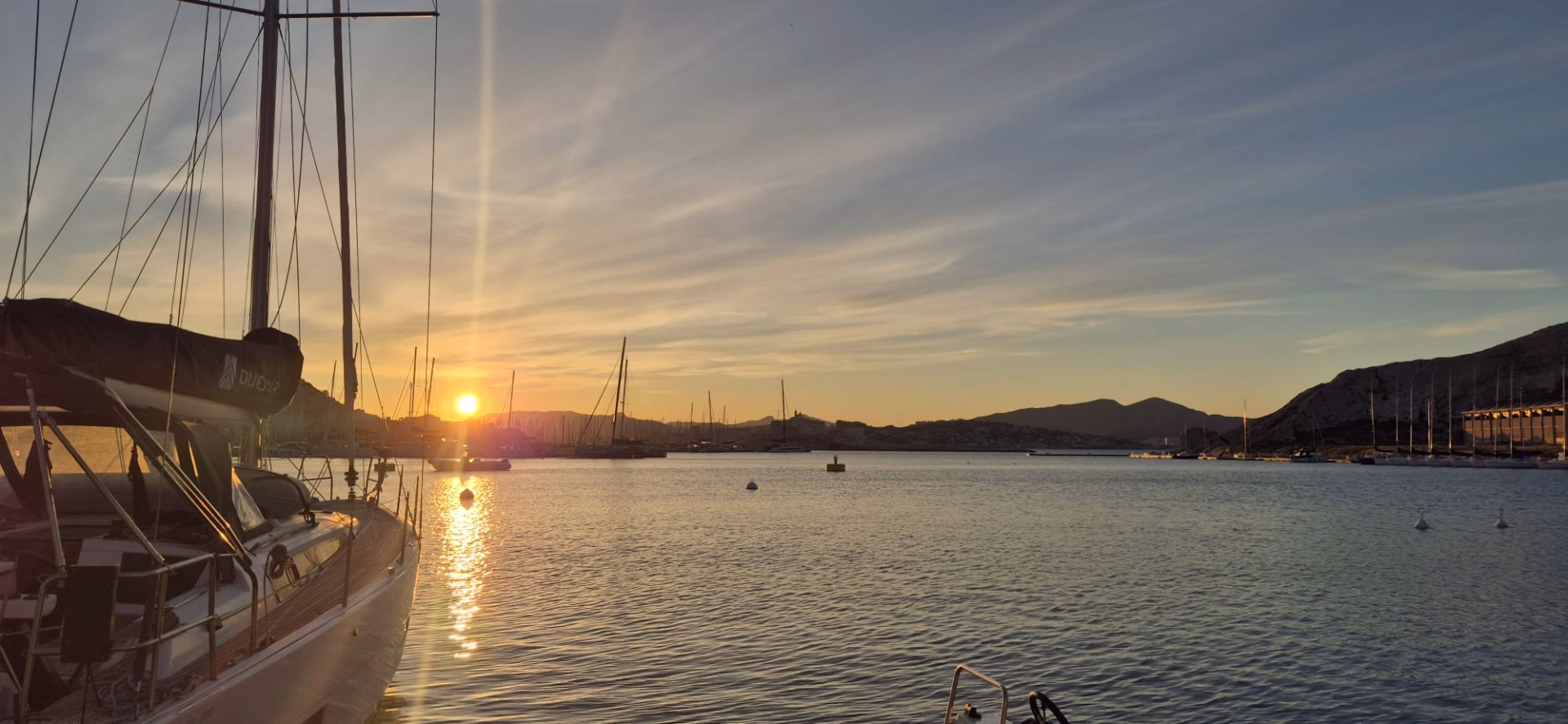 Voile en Corse du Sud : stage multi-niveaux d’Ajaccio aux îles Lavezzi