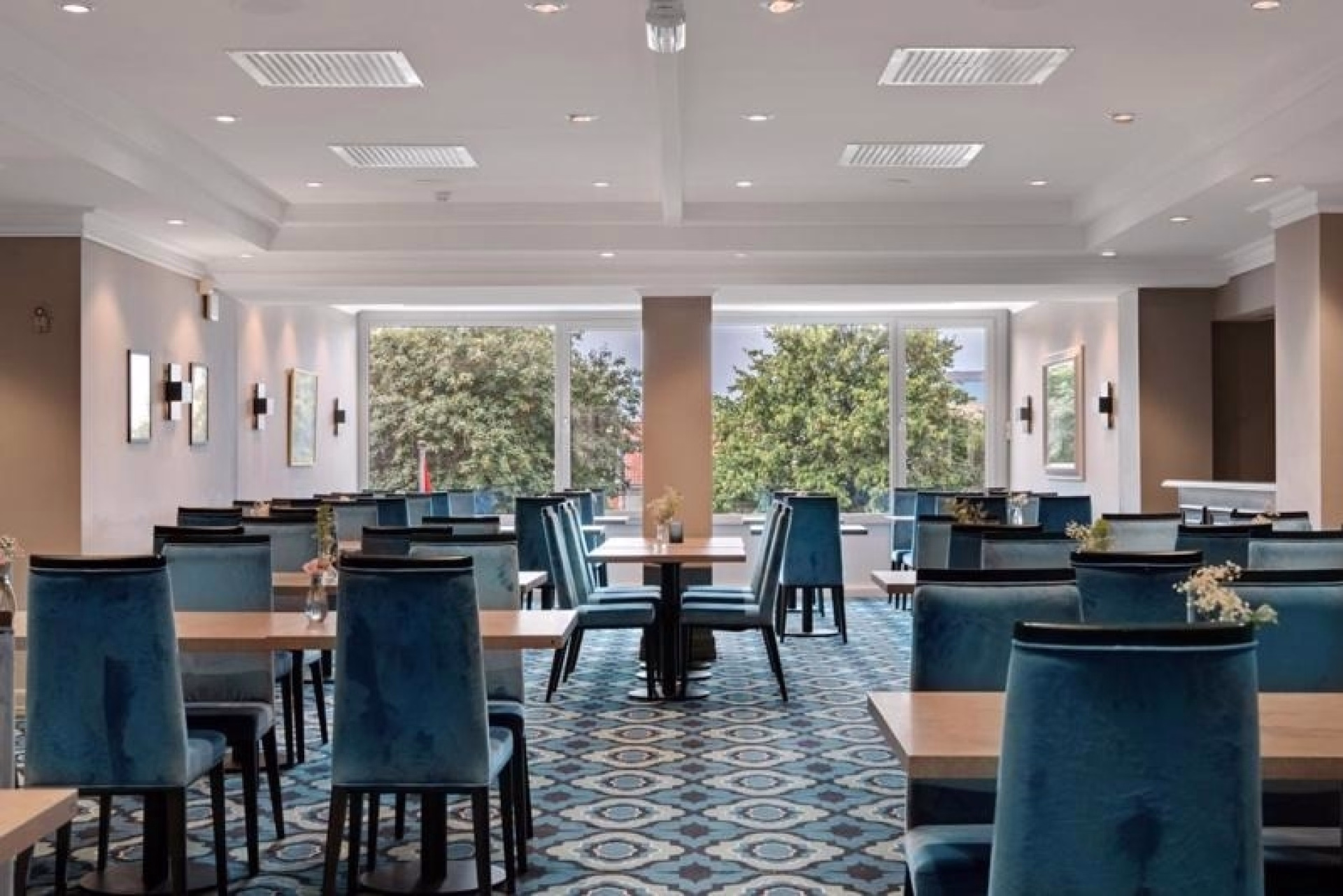 🏨 Hôtel 3* - Jour 2