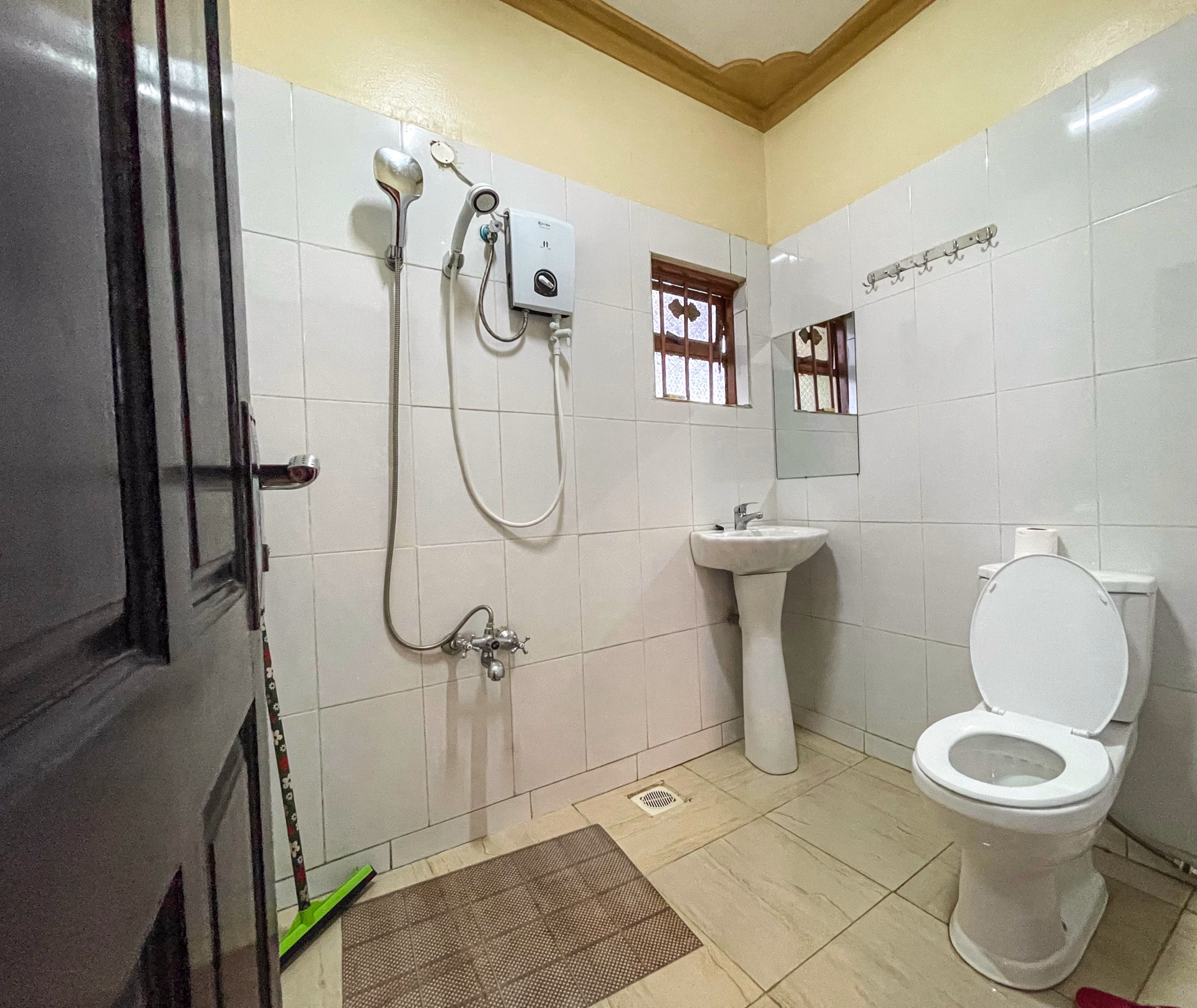 🏩 Hôtel 3* - Jours 4 à 5