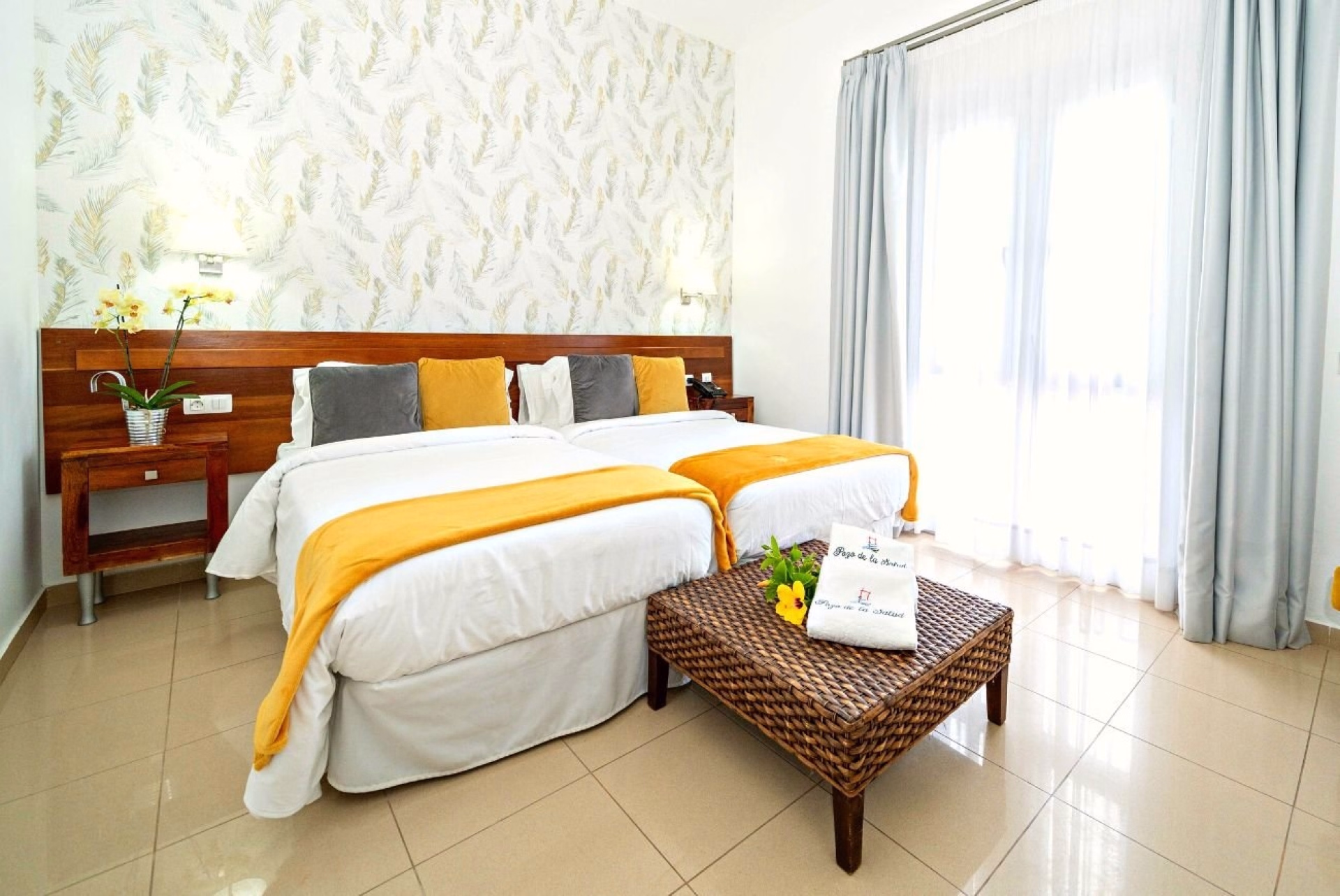 🏨 Hôtel 2* - Jours 6 à 7