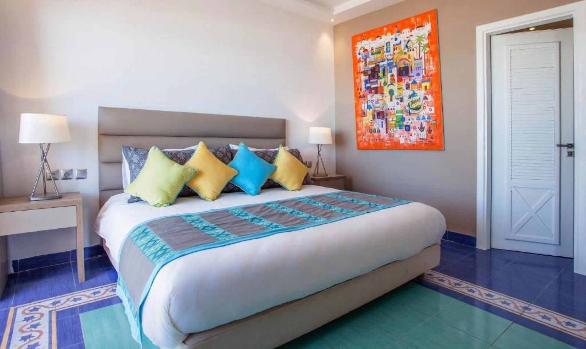 🏨 Hôtel 4* - Jours 6 à 7