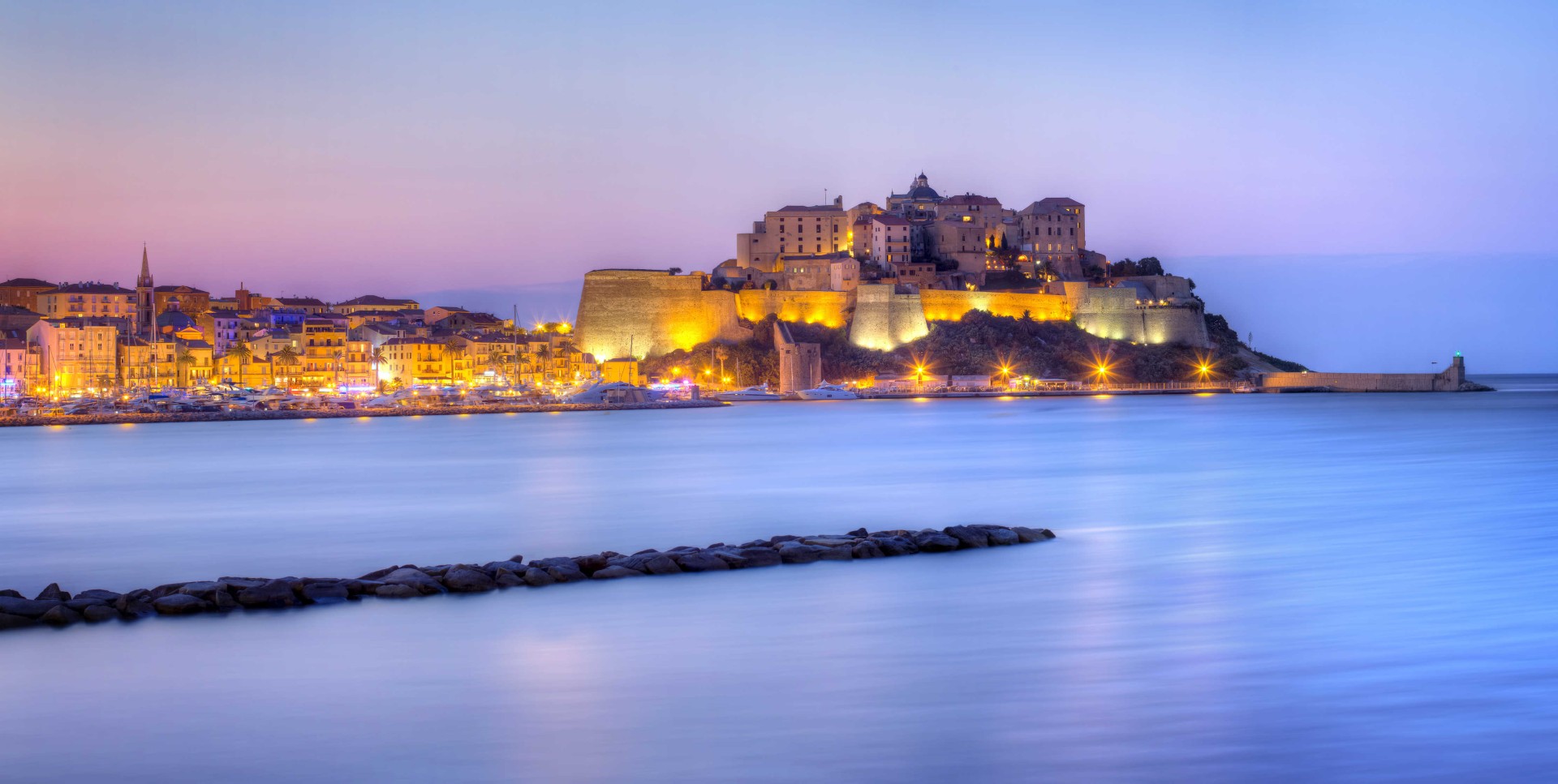 Citadelle de Calvi illuminée, Corse