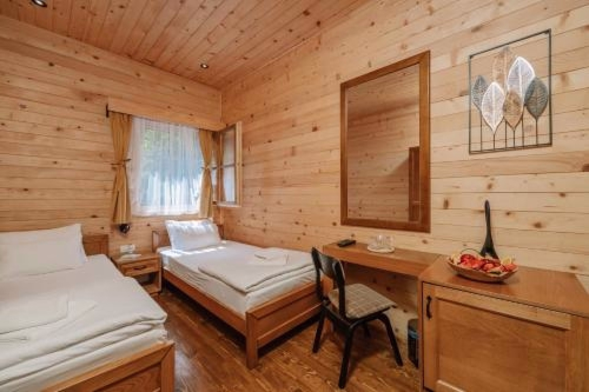 🏩 Hôtel 4* - Jour 2