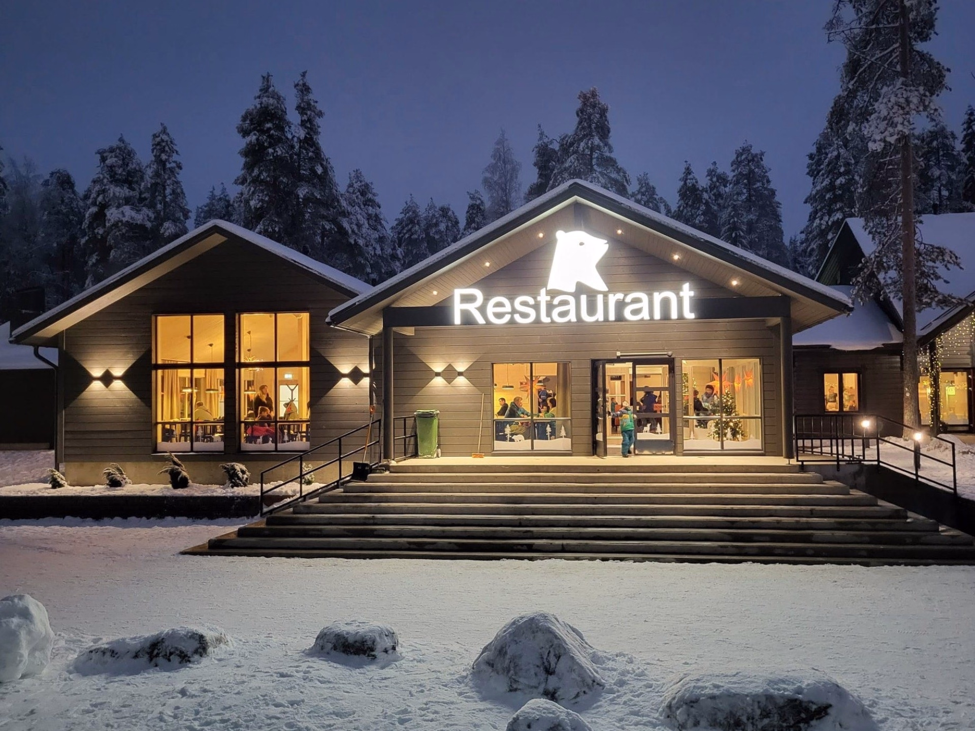 Aventures hivernales et magie de Noël en Laponie finlandaise