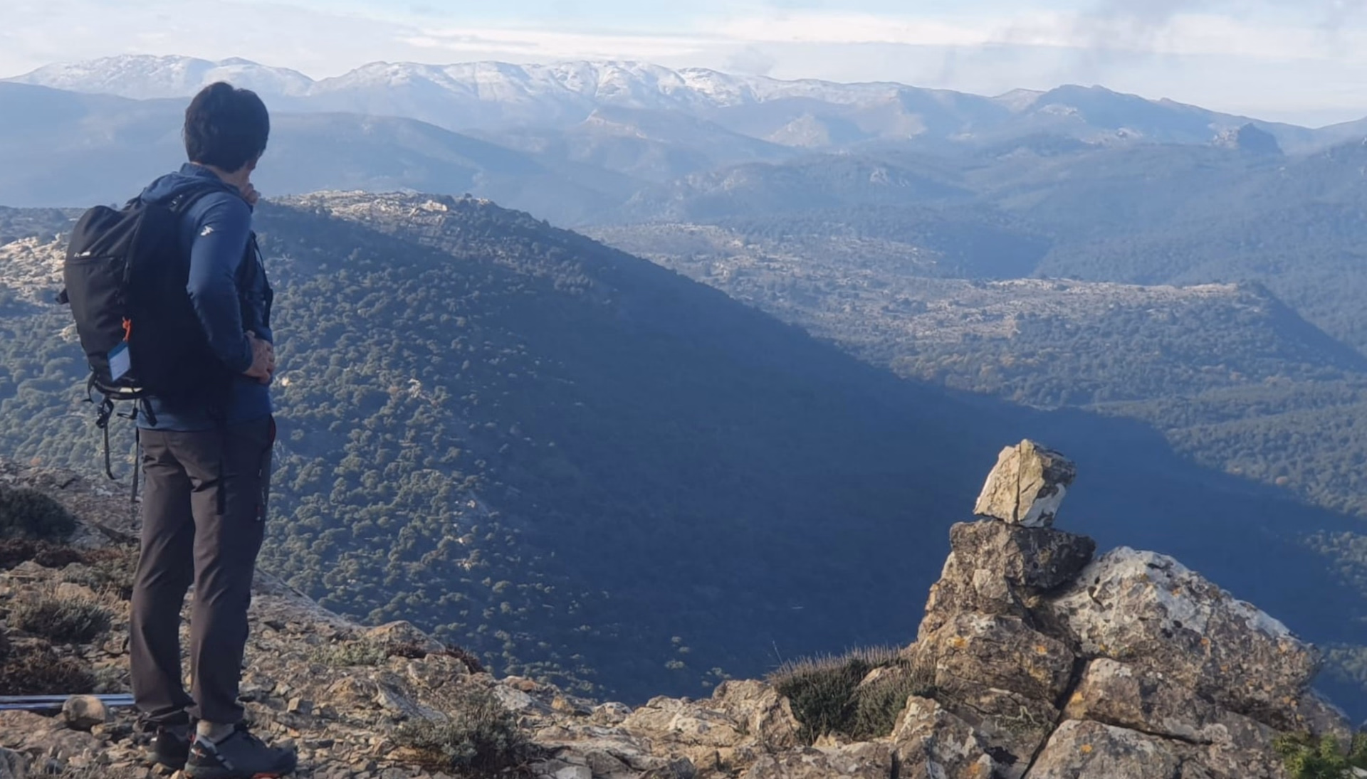 Randonnée entre falaises et criques secrètes en Sardaigne