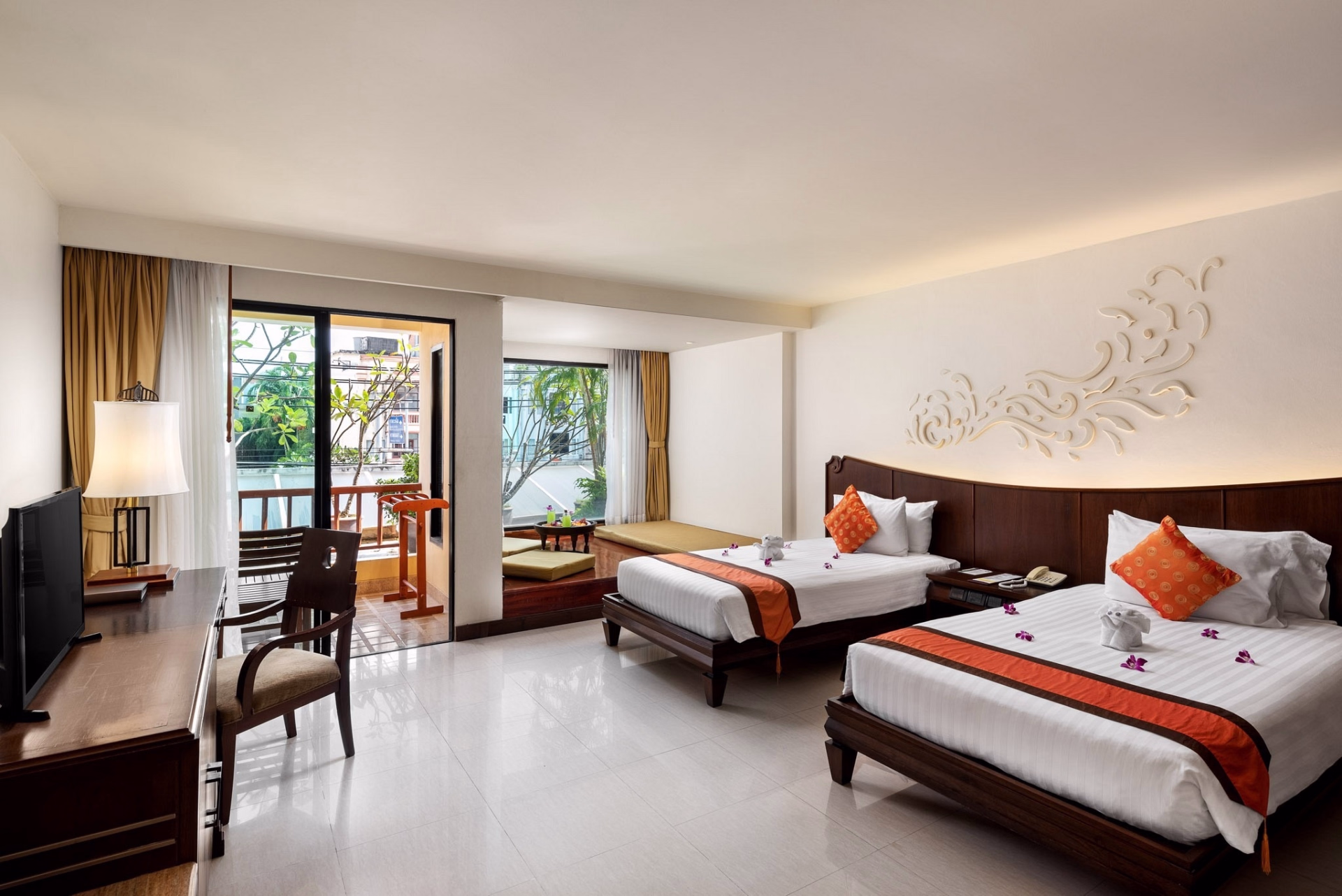 🏨 Hôtel 4* - Jours 2 à 7