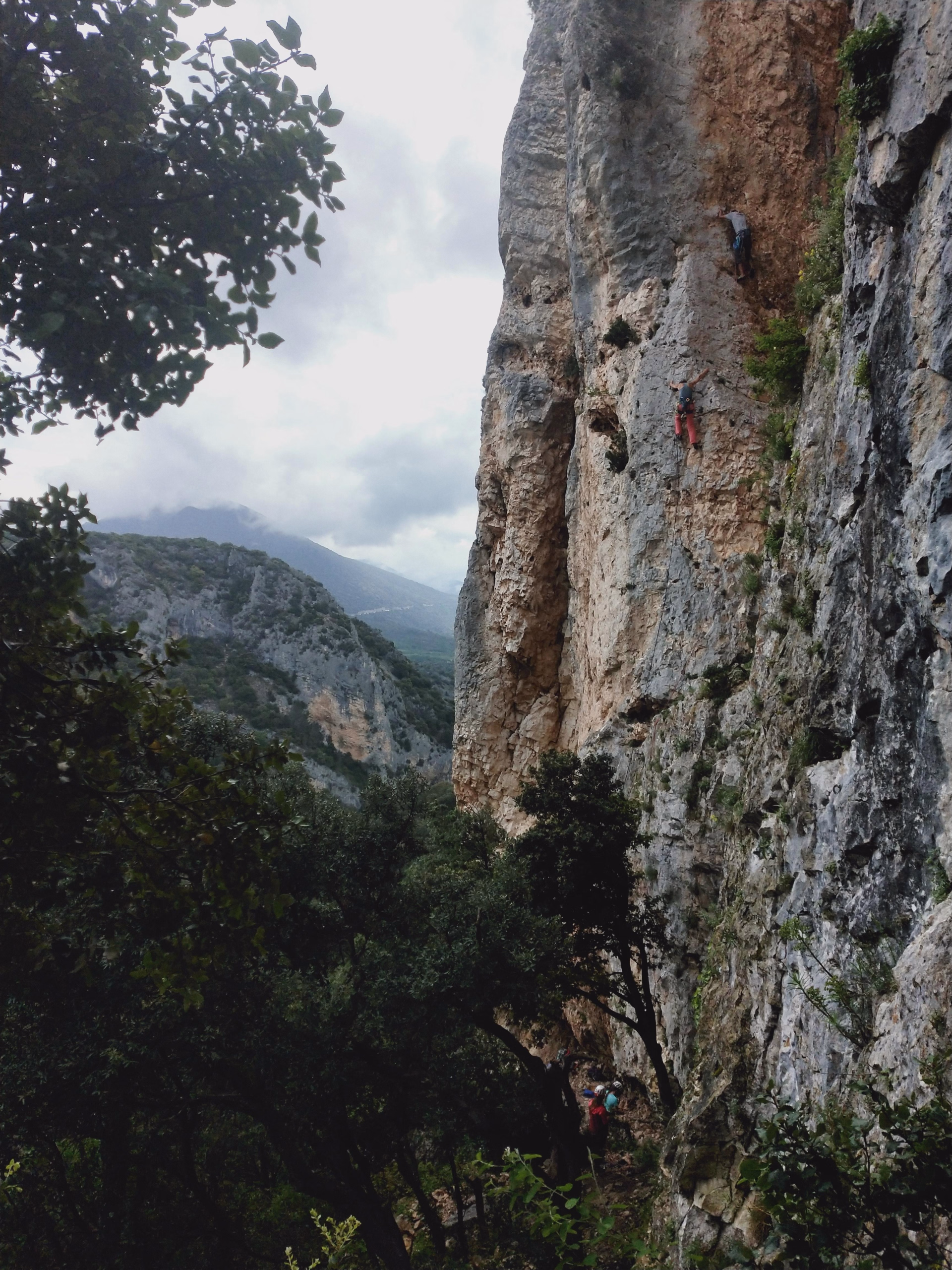 Escapade Verticale – Escalade & Gravel dans les Baronnies provençales