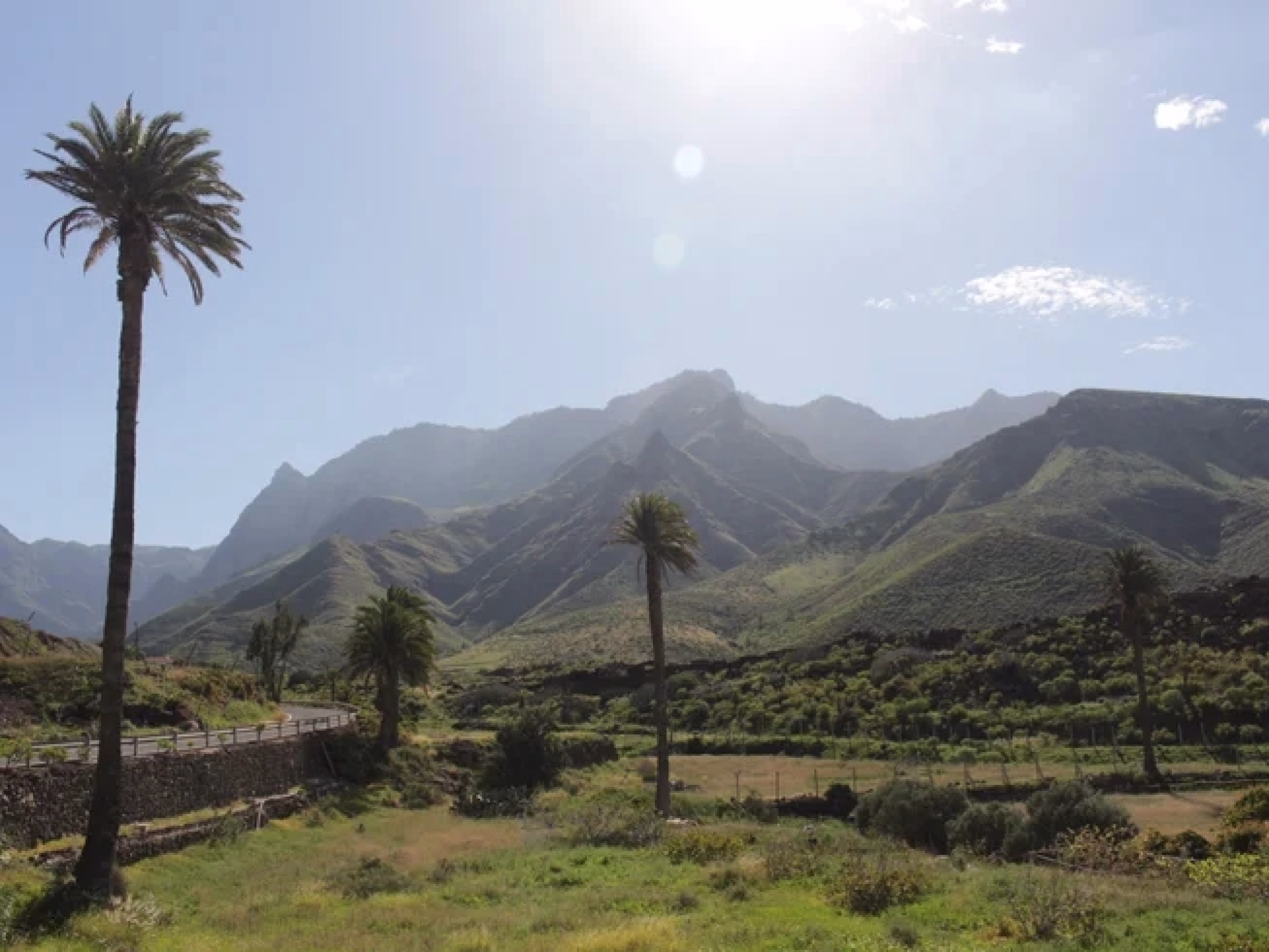 Stage de surf à Grande Canarie pour voyageurs solo