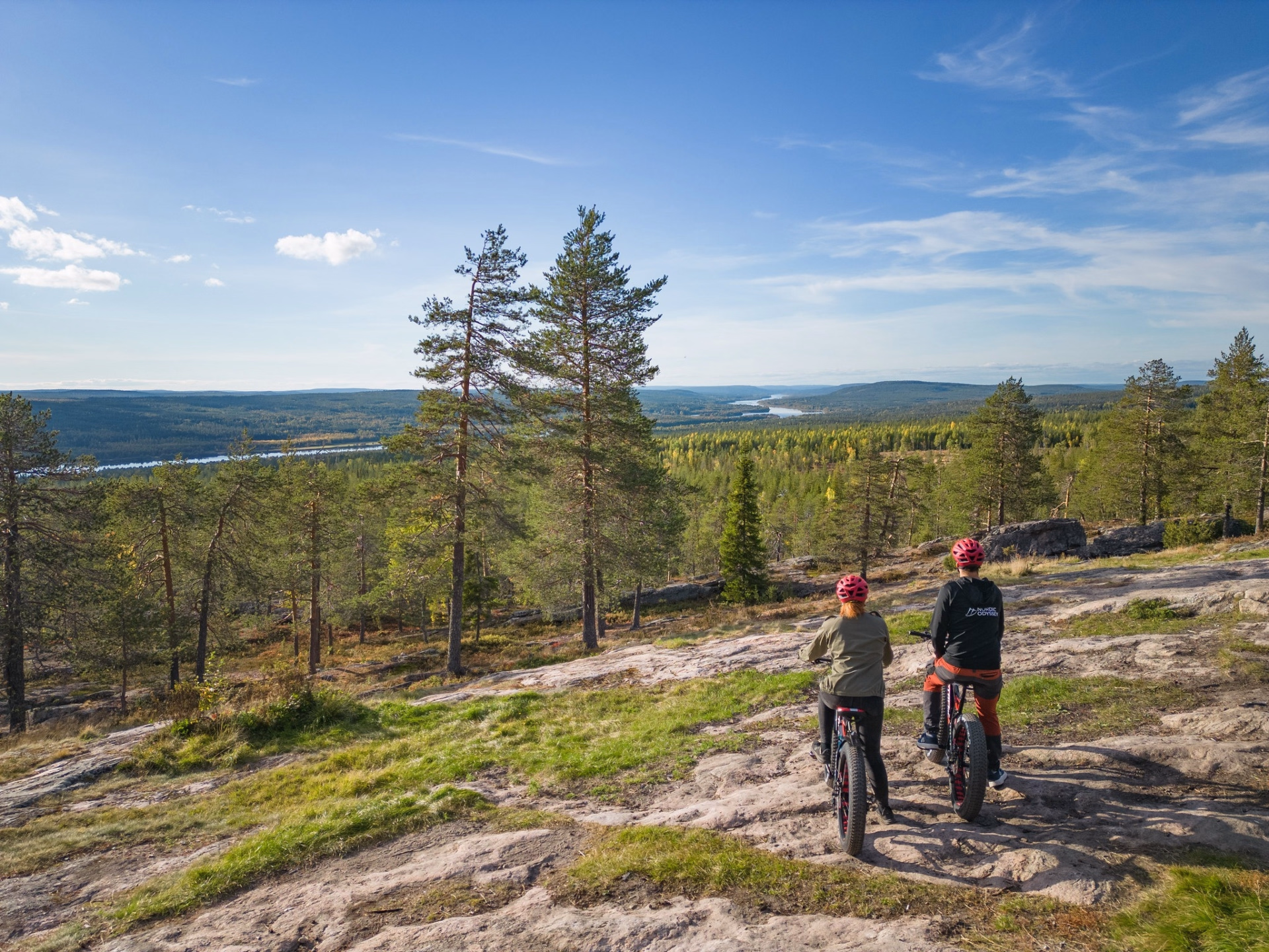 Aventure à vélo électrique à travers la Laponie : de Rovaniemi à Ylläs