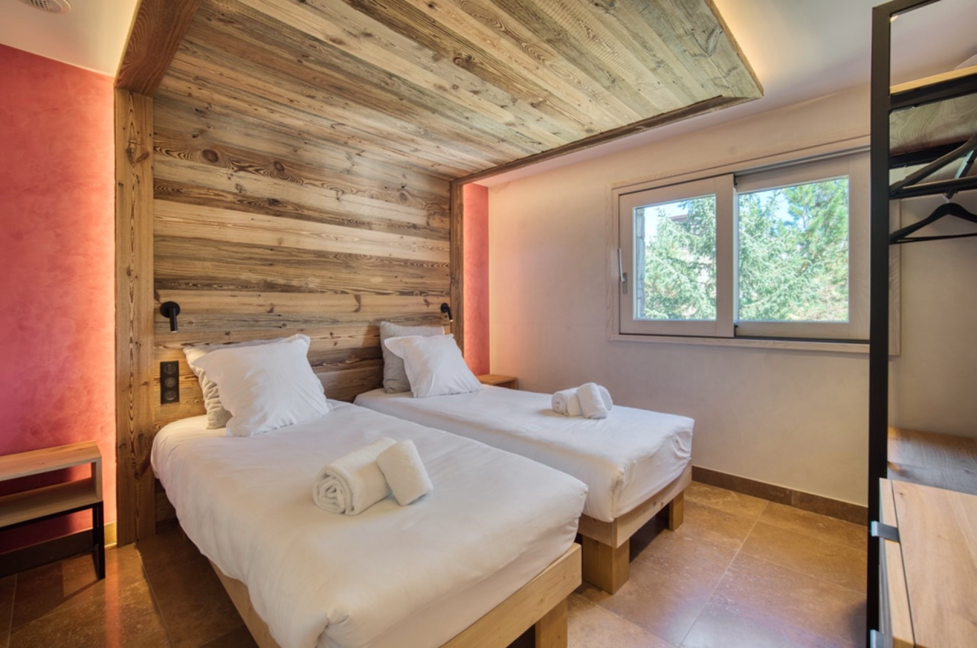 🏠 Chalet privé - Jours 1 à 2