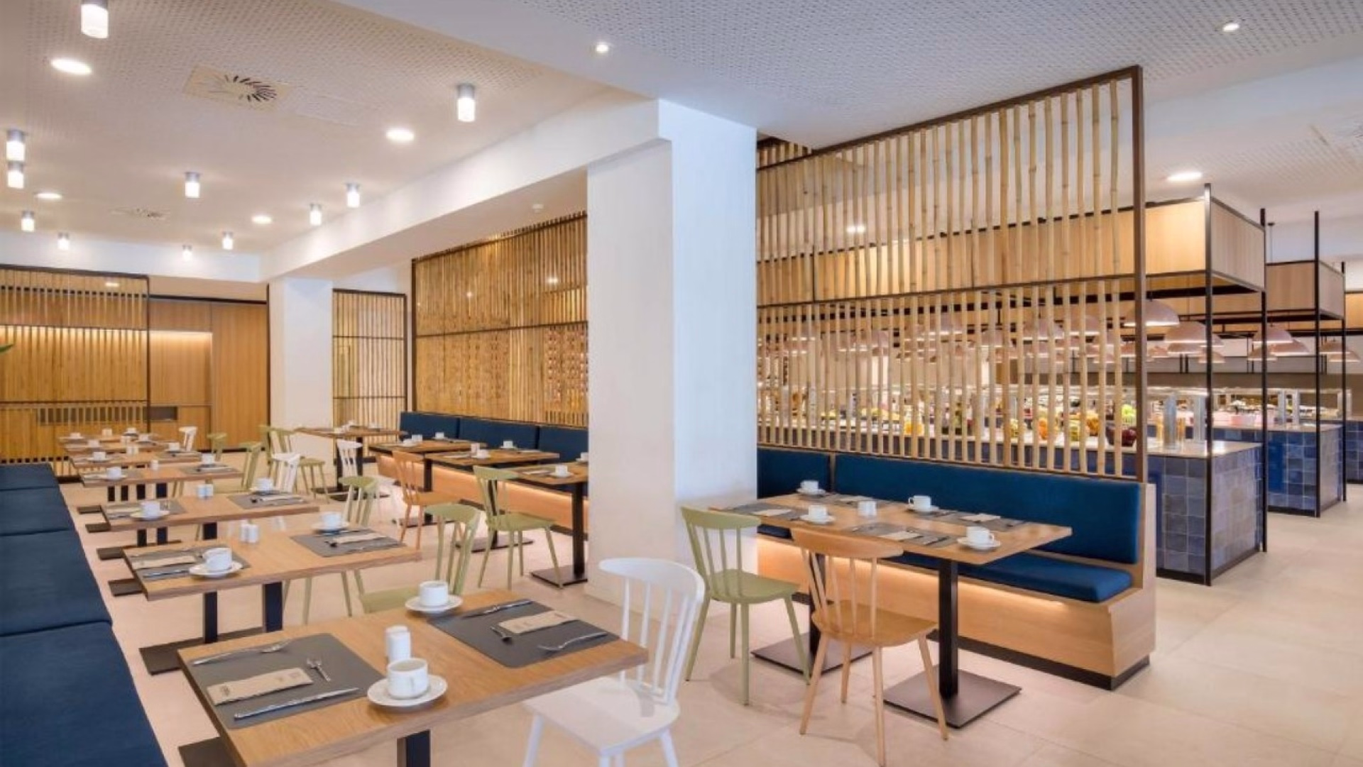 🏨 Hôtel 4* - Jours 1 à 7