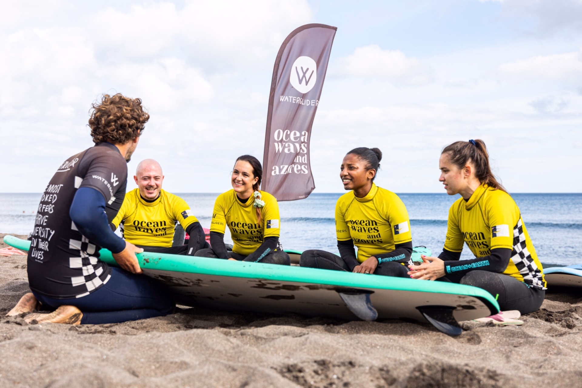 Surf aux Açores avec source chaude volcanique