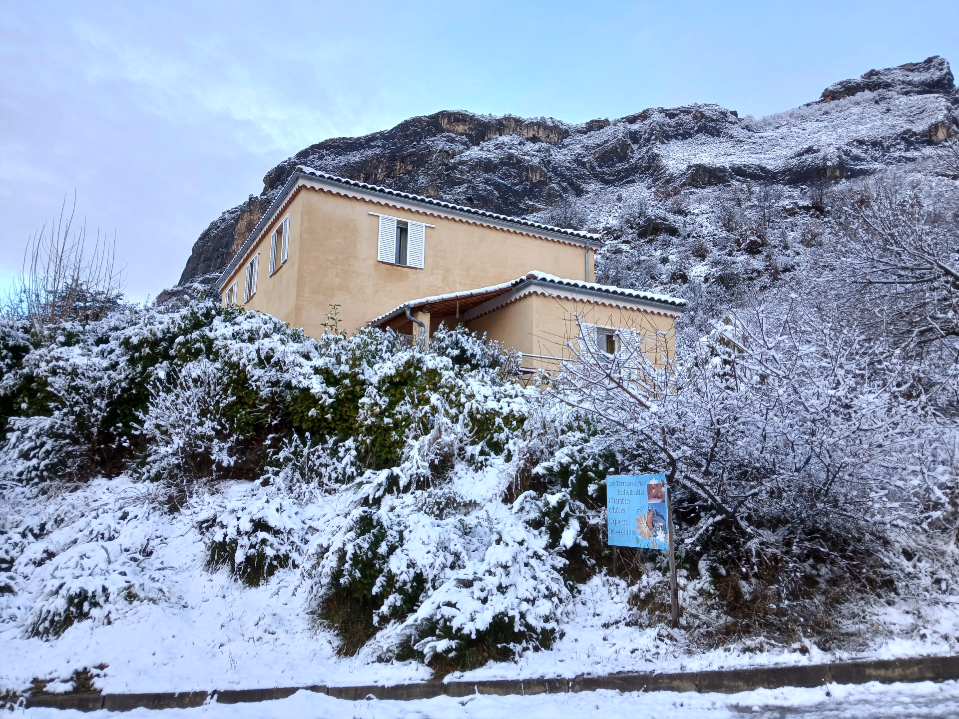 Yoga 100 % féminine Orpierre Alpes Provençales