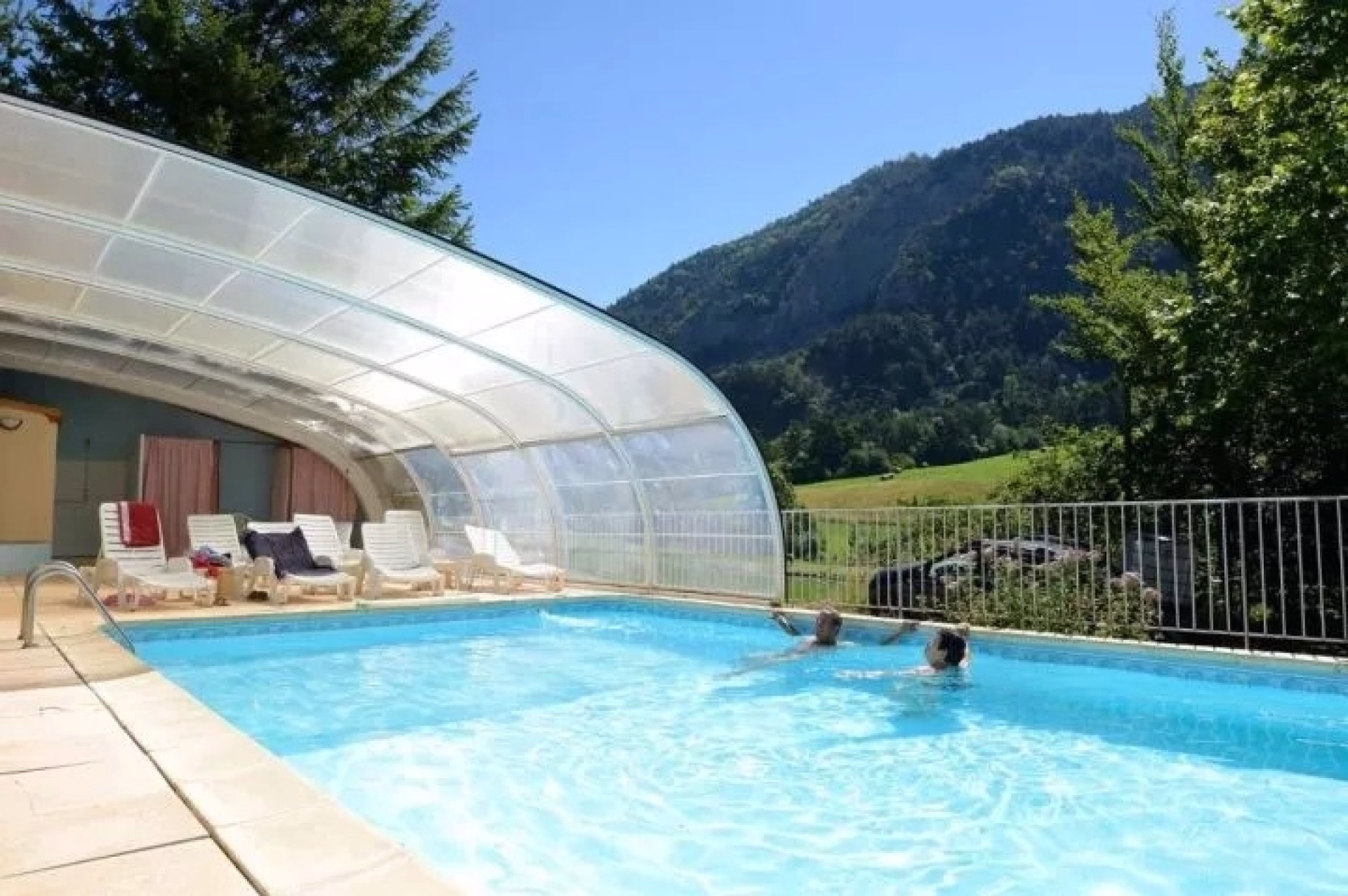 🏨 Hôtel 3* - Jours 1 à 2