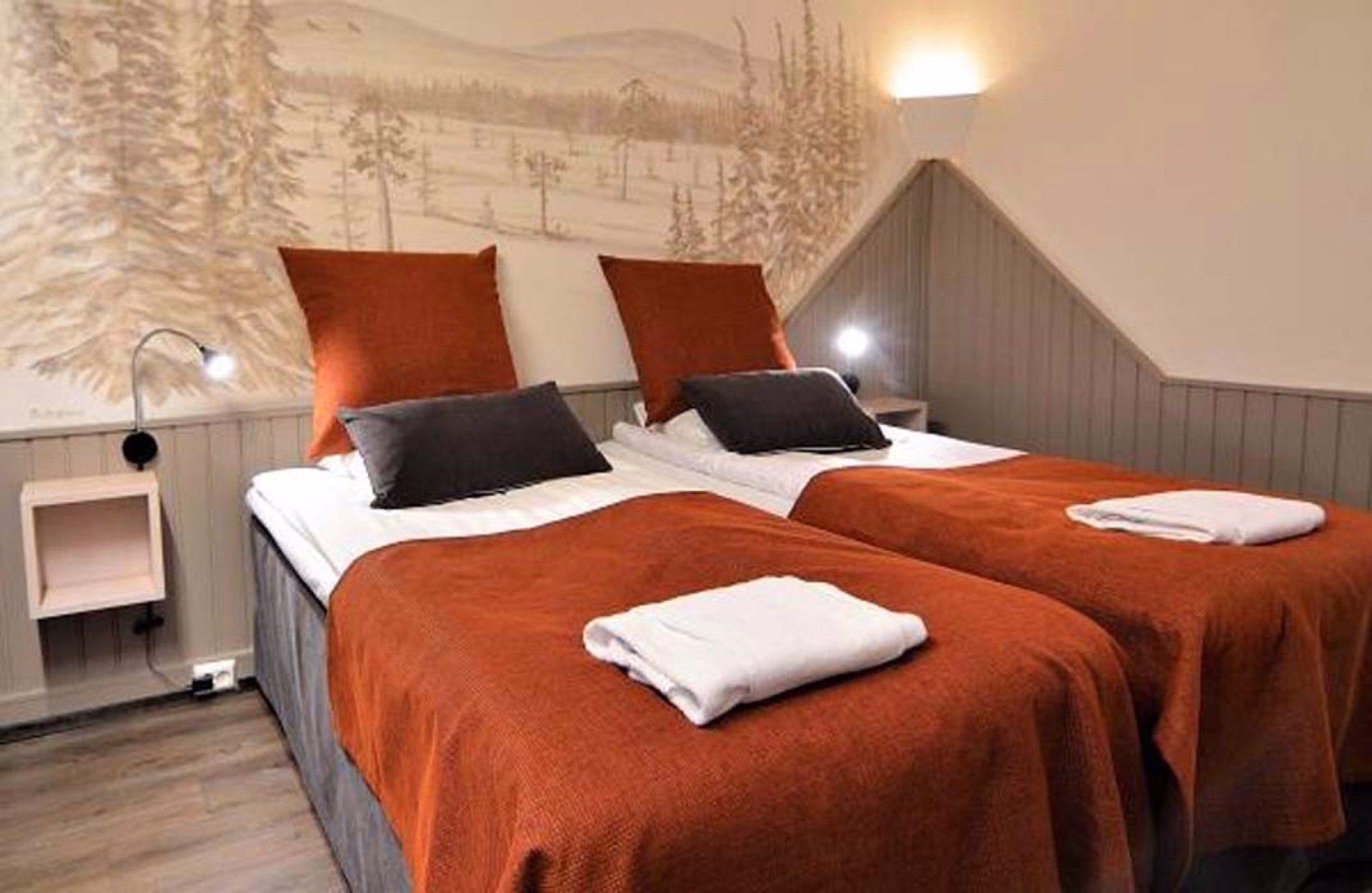 🏩 Hôtel 3* - Jours 1 à 7