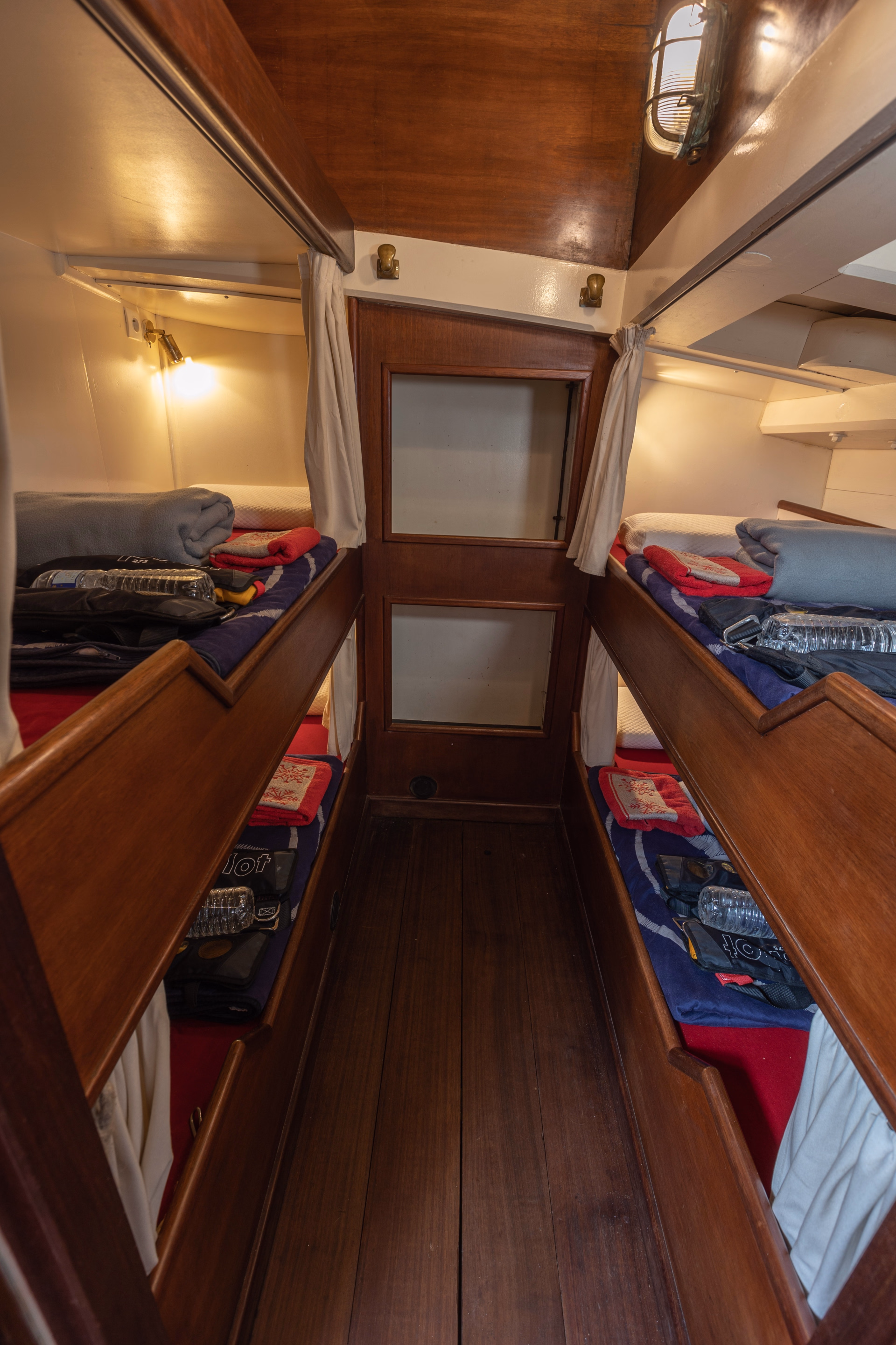 🚢 Bateau de croisière à voile - Jours 1 à 7