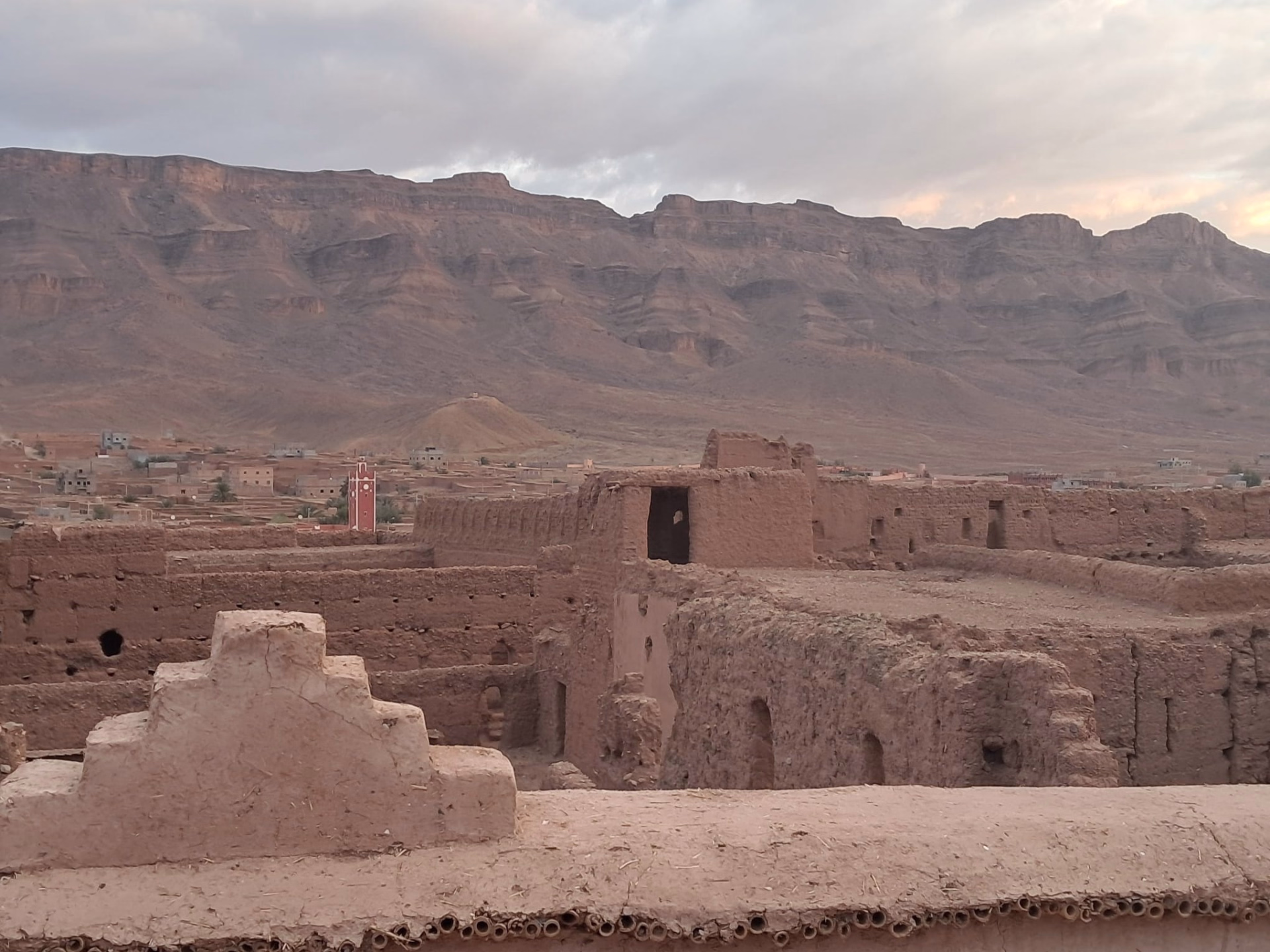 Trek Désert Maroc - 8 jours d'aventure entre montagnes et dunes