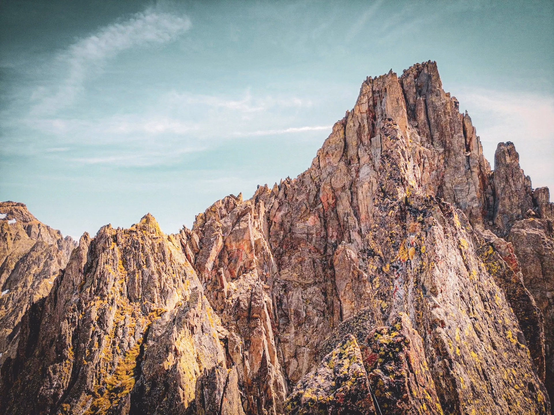 Initiation alpinisme et premières arêtes alpines face au Mont-Blanc