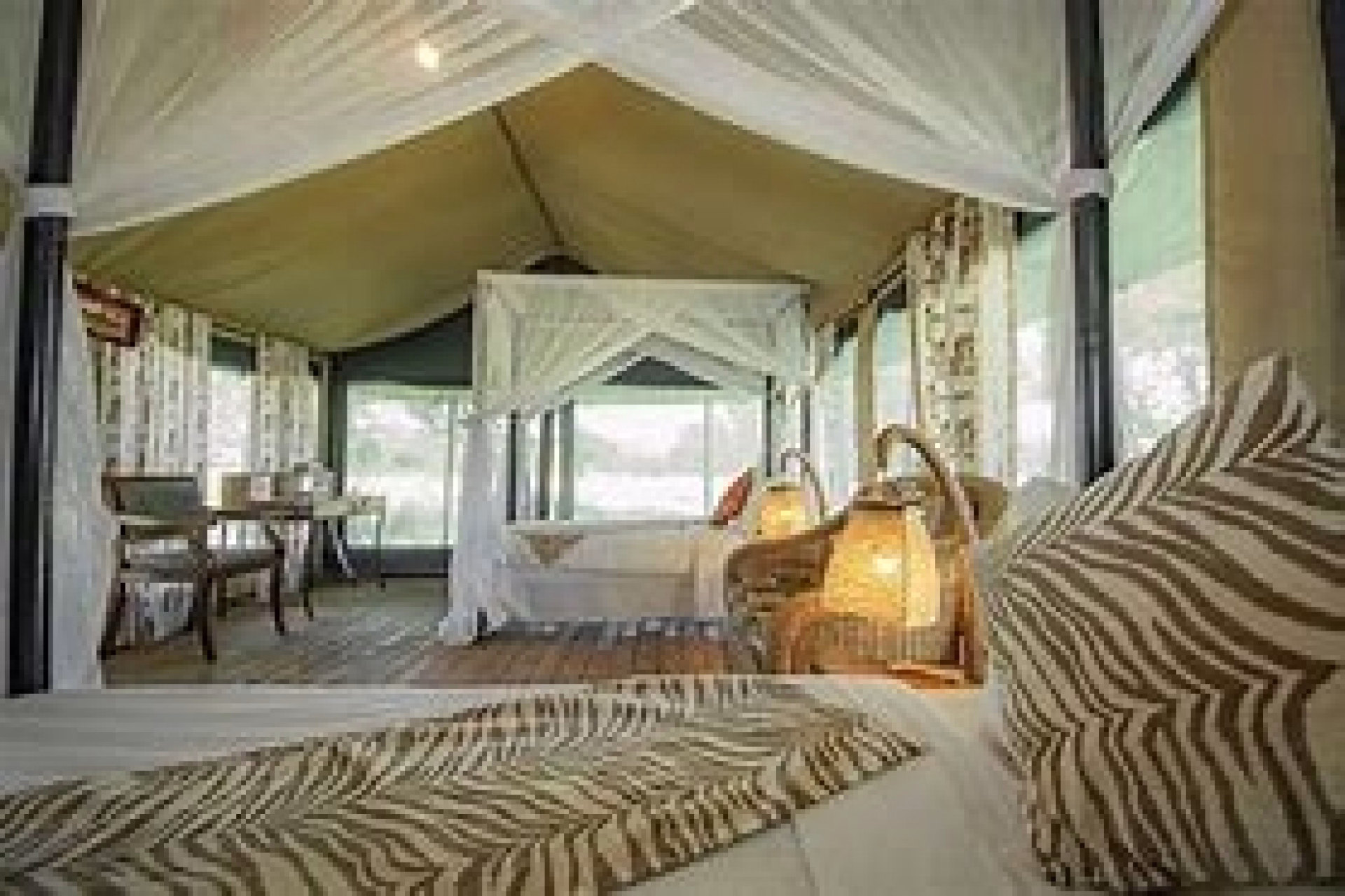 🏨 Hôtel 3* - Jours 6 à 7