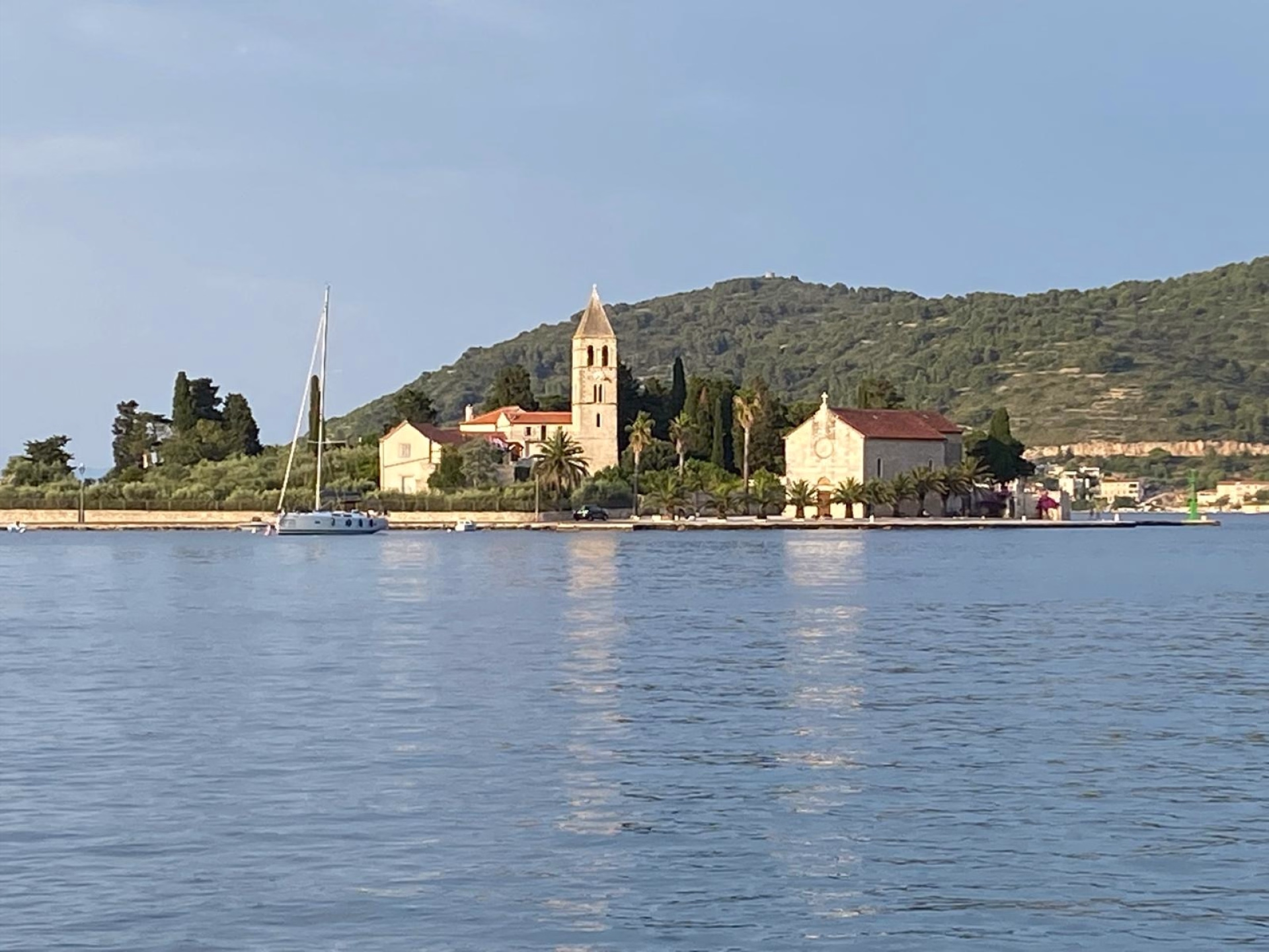 Croisière conviviale en catamaran entre les îles Dalmates