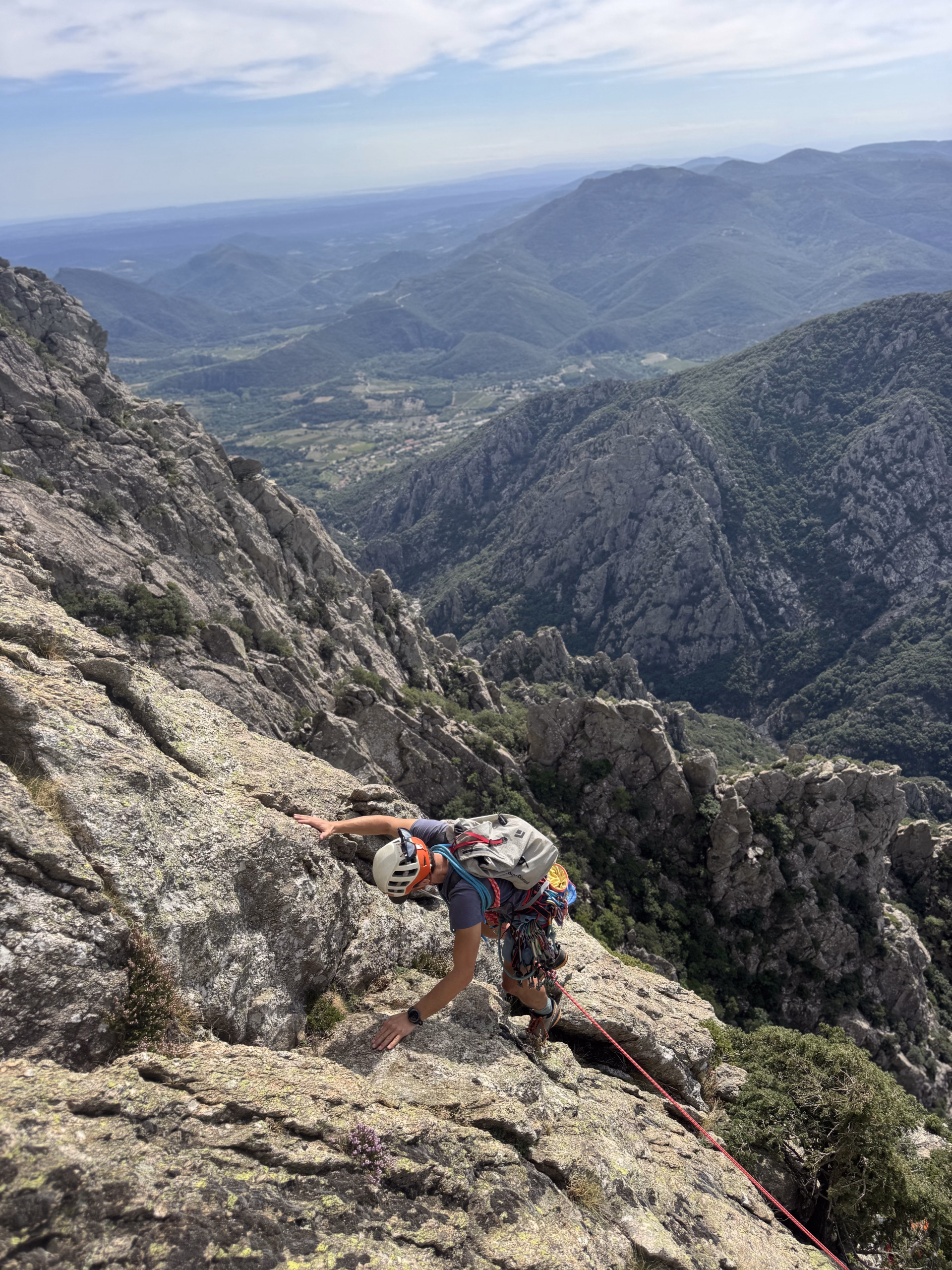 Escalade grande voie et terrain d’aventure dans le massif du Caroux