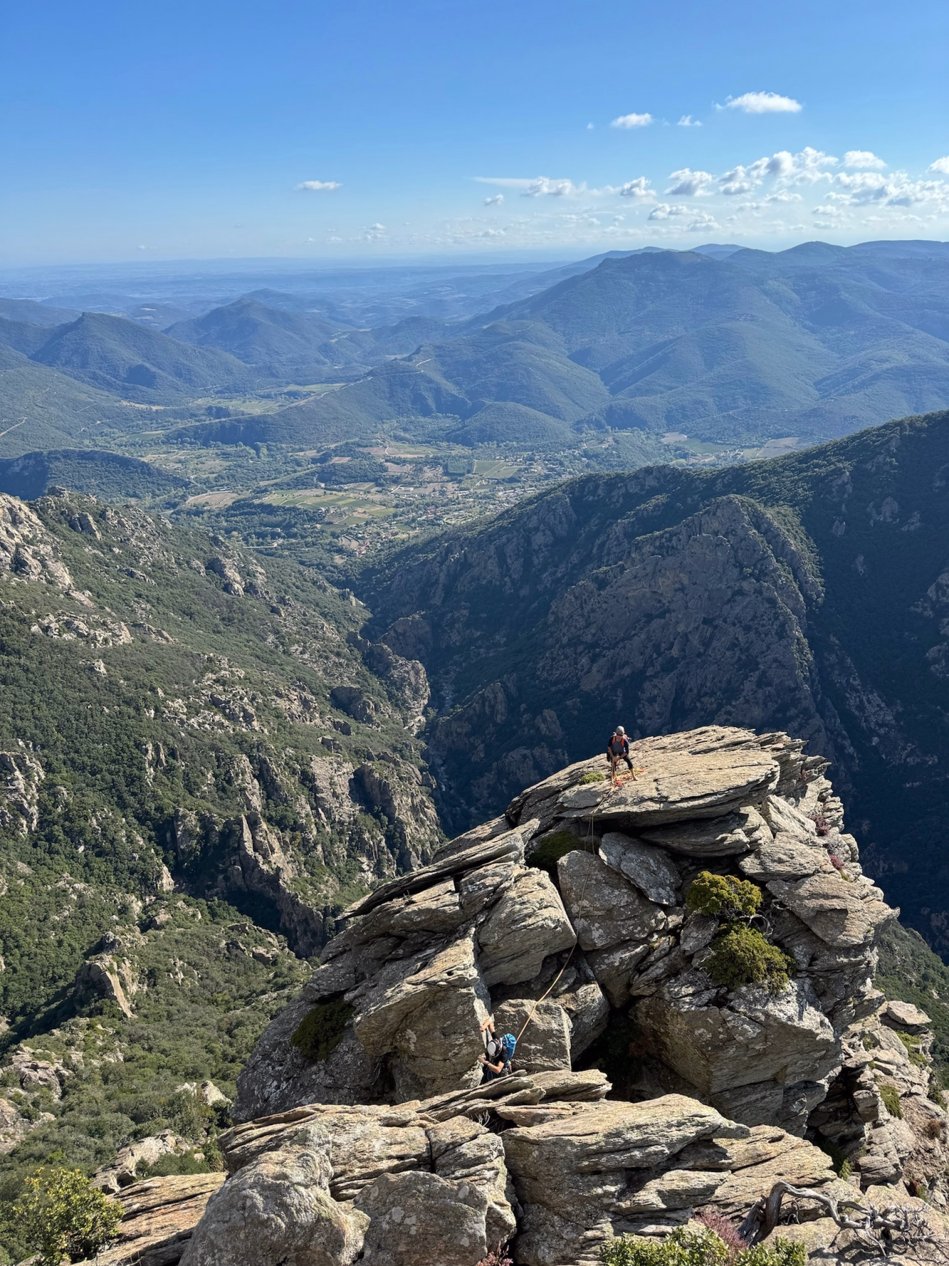 Escalade grande voie et terrain d’aventure dans le massif du Caroux