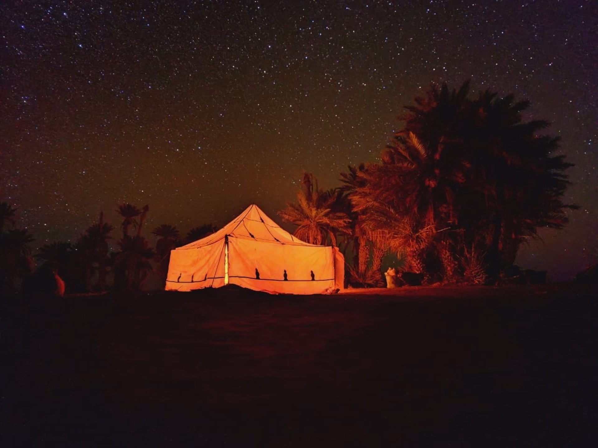 Randonnée avec des nomades dans le désert marocain