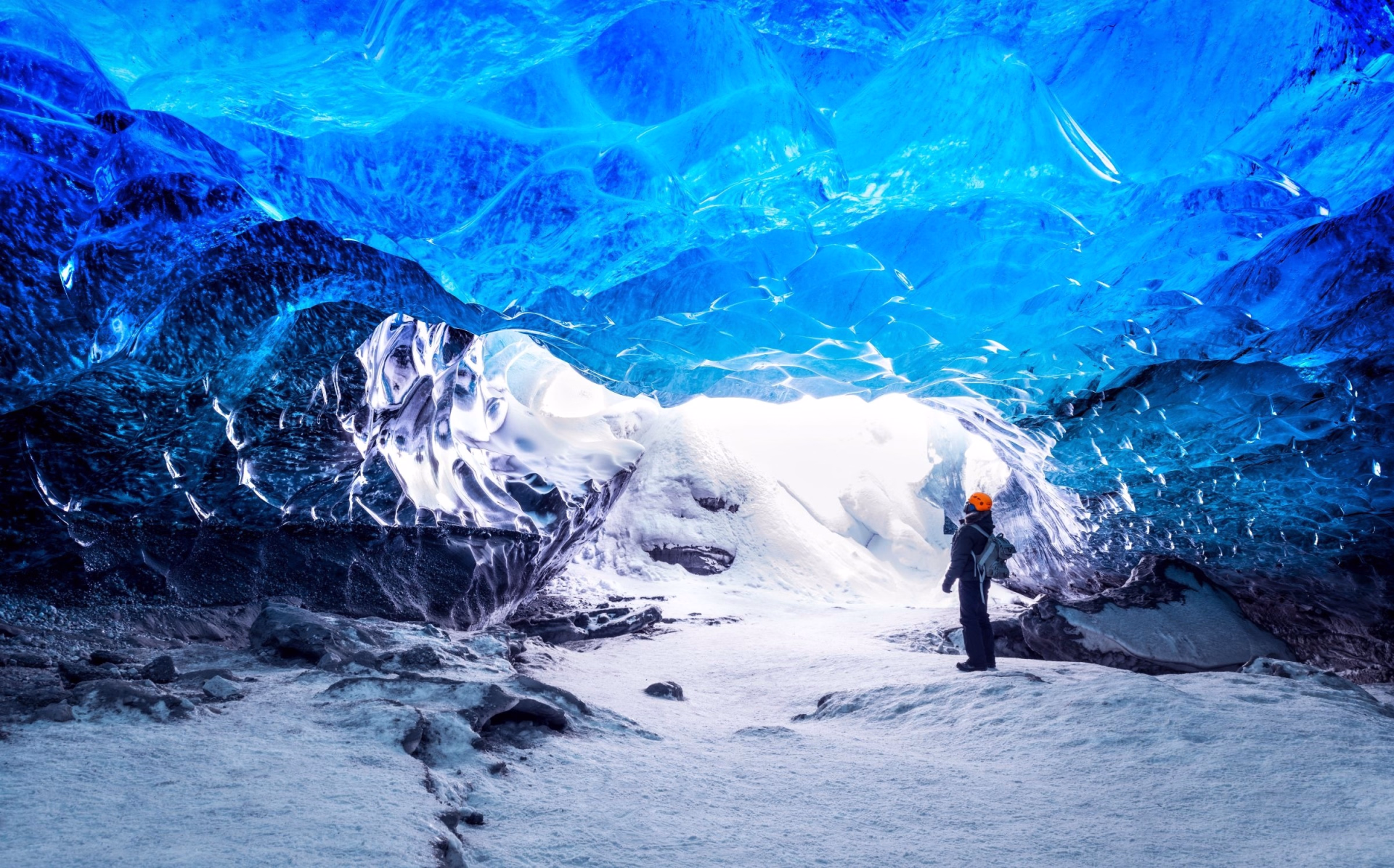 Circuit guidé d'hiver : Grottes de glace & Aurores boréales