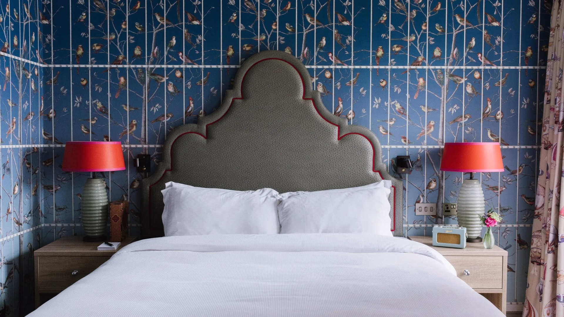 🏨 Hôtel 4* - Jours 1 à 2