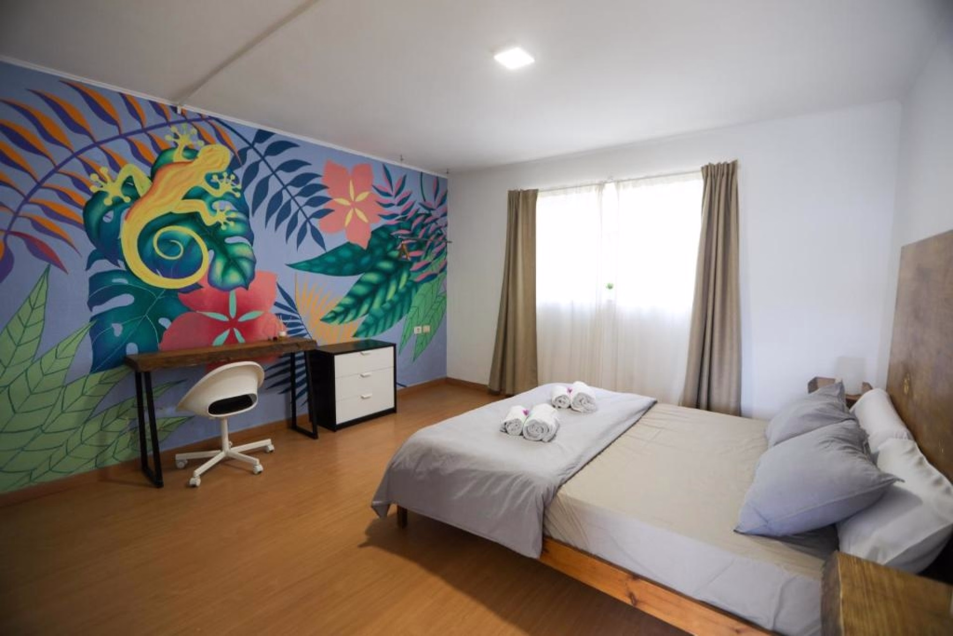 🏩 Hôtel 4* - Jours 1 à 6