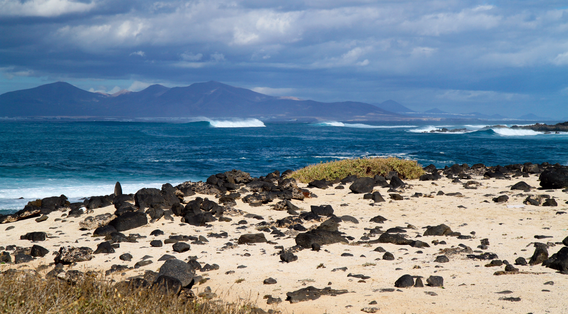 Initiation surf & relax au cœur de Fuerteventura