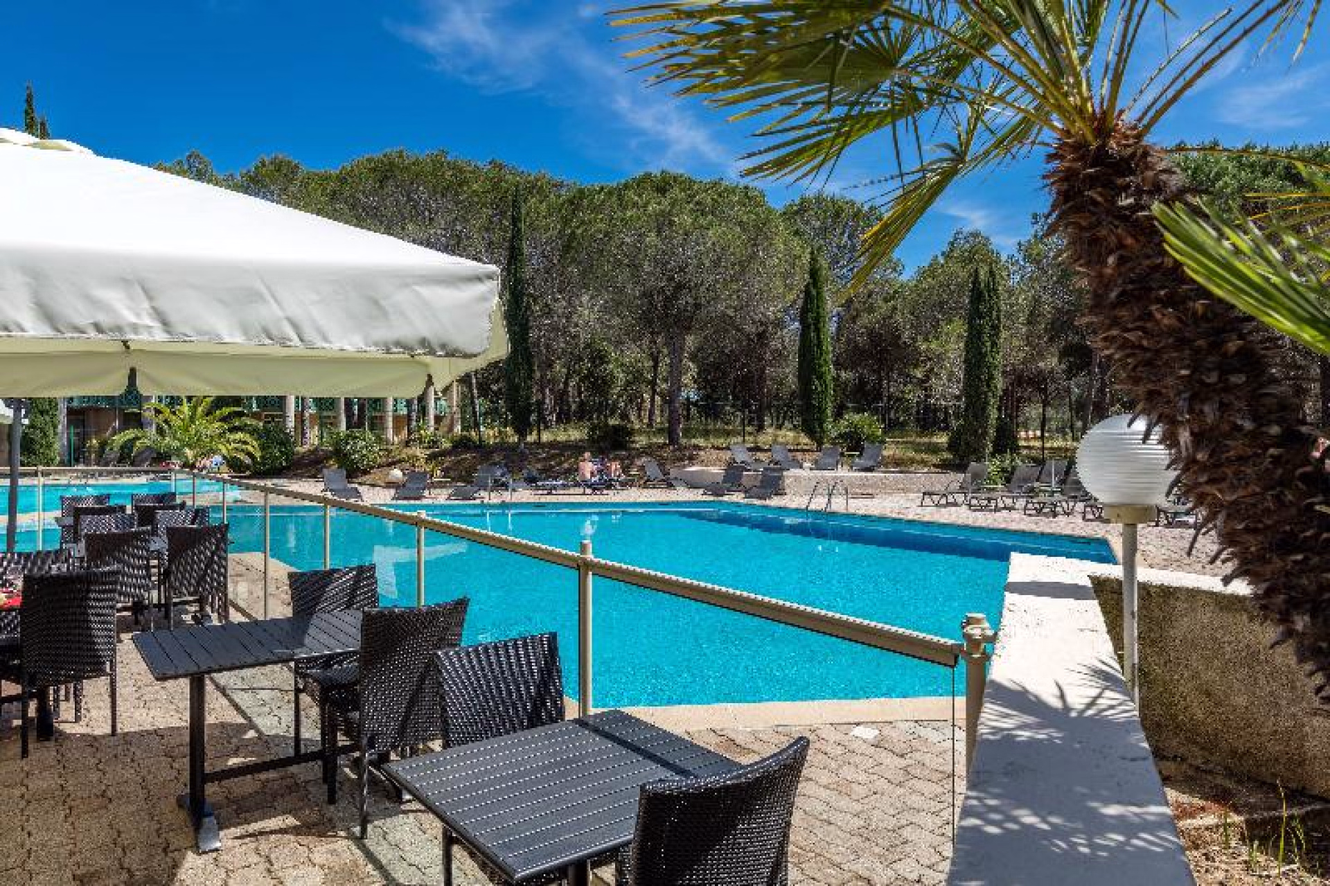 Hôtel 4*