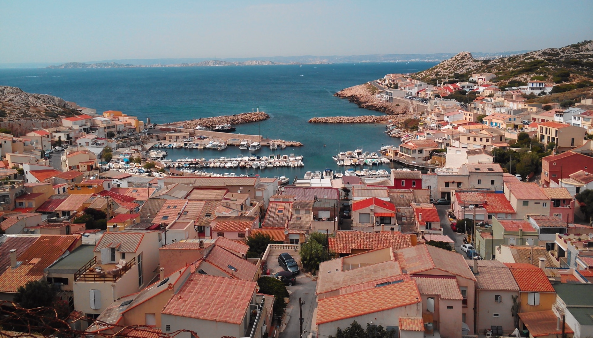 Randonnée entre mer et falaises dans les Calanques