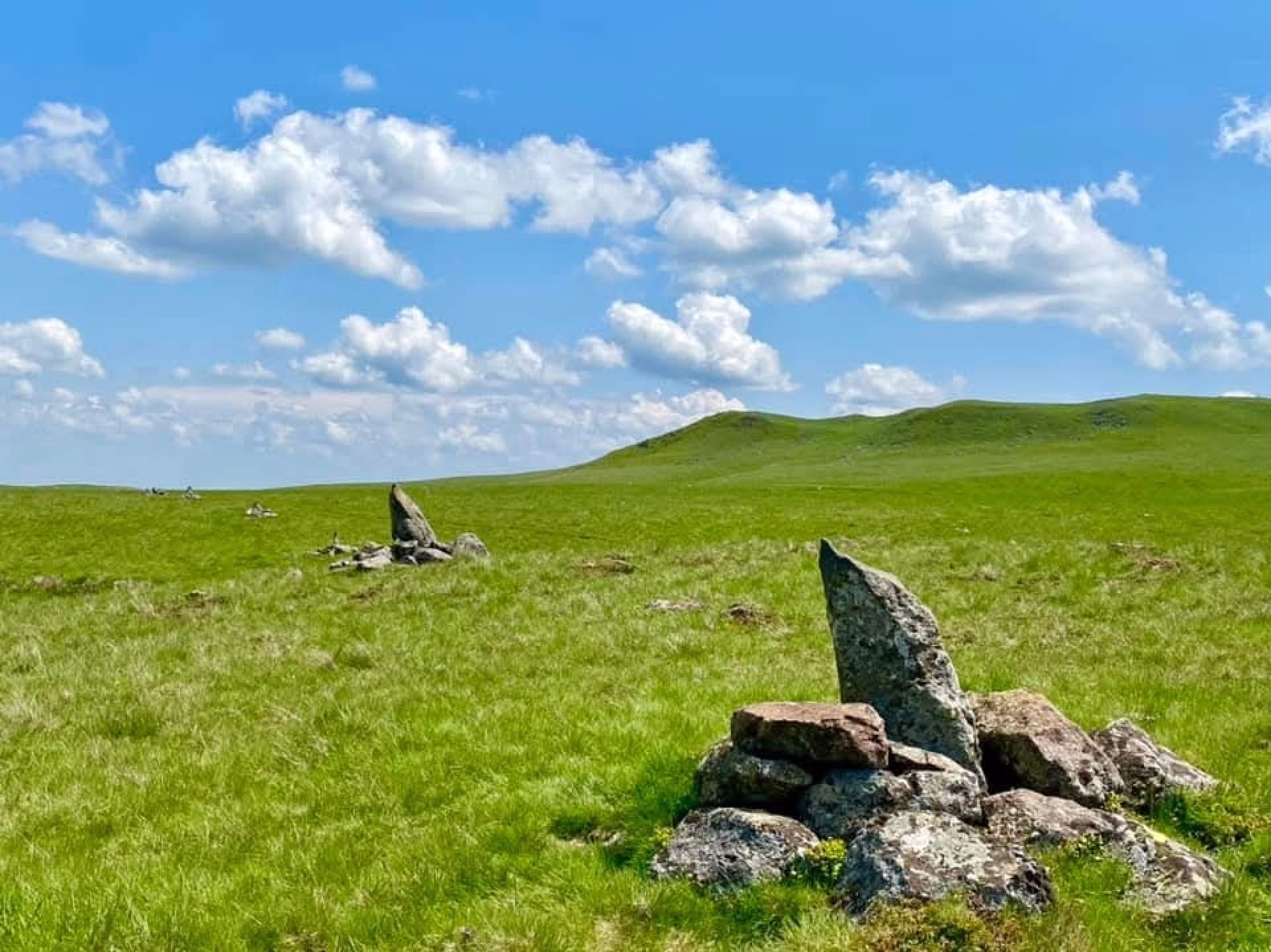 Randonnées pédestres sur le grand volcan du Cantal