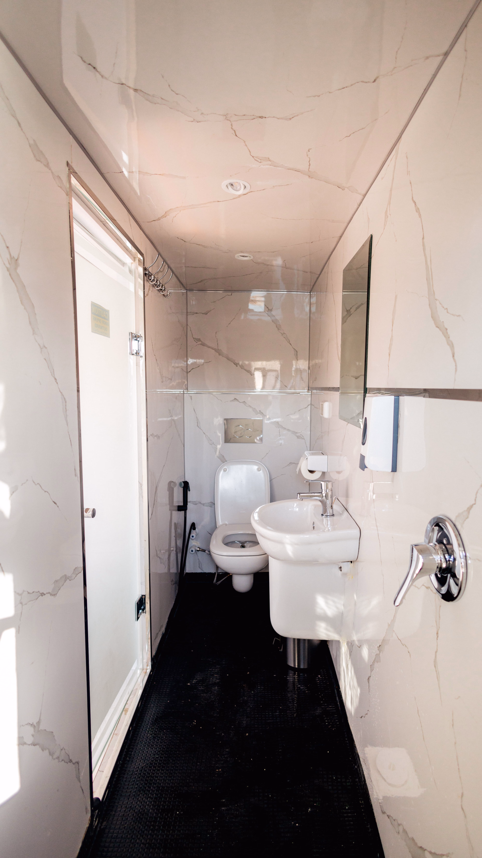 🚢 Bateau de croisière à moteur - Jours 1 à 8