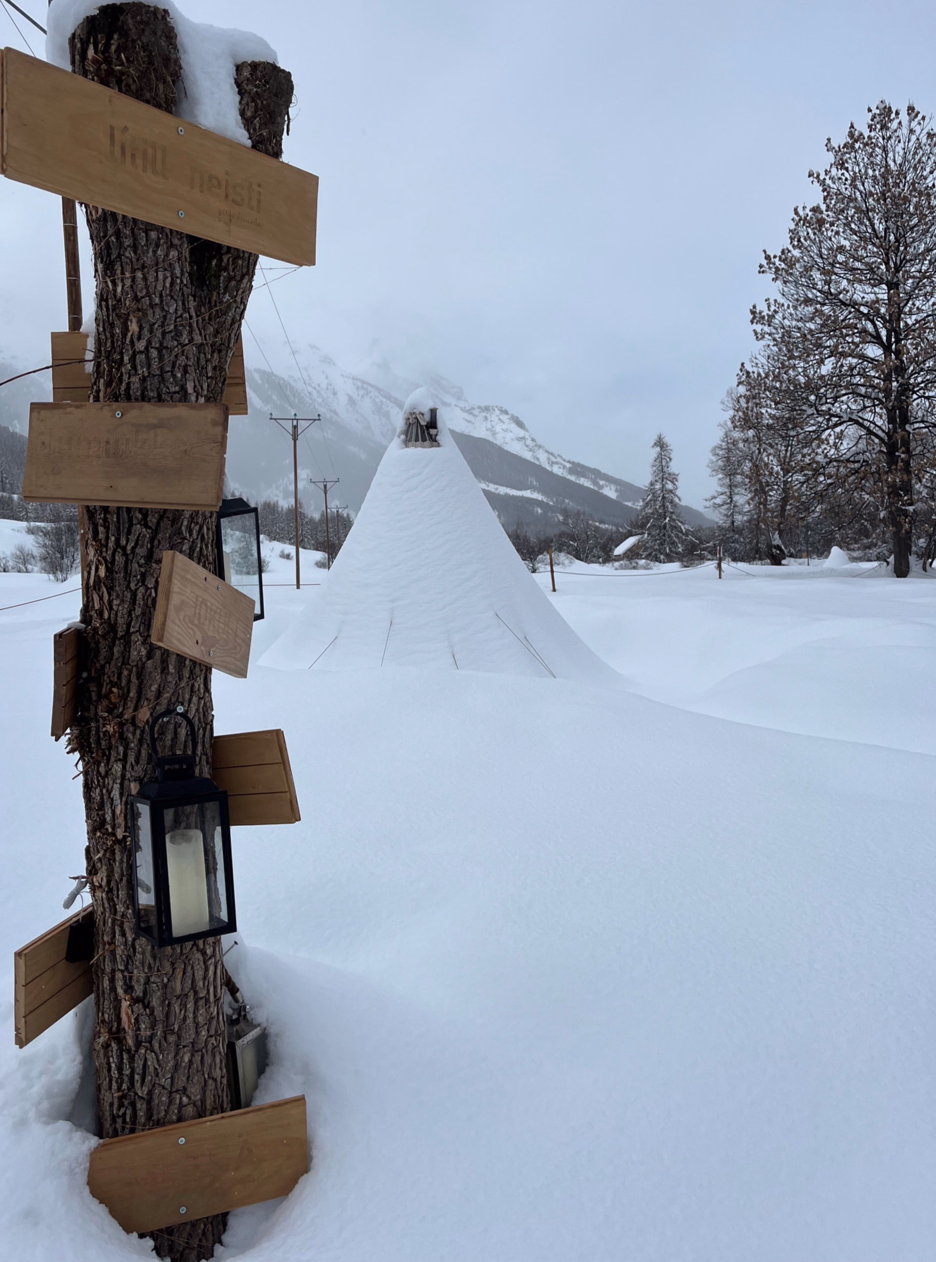 Eine zauberhafte Nacht in einem Tipi im Herzen der Alpen
