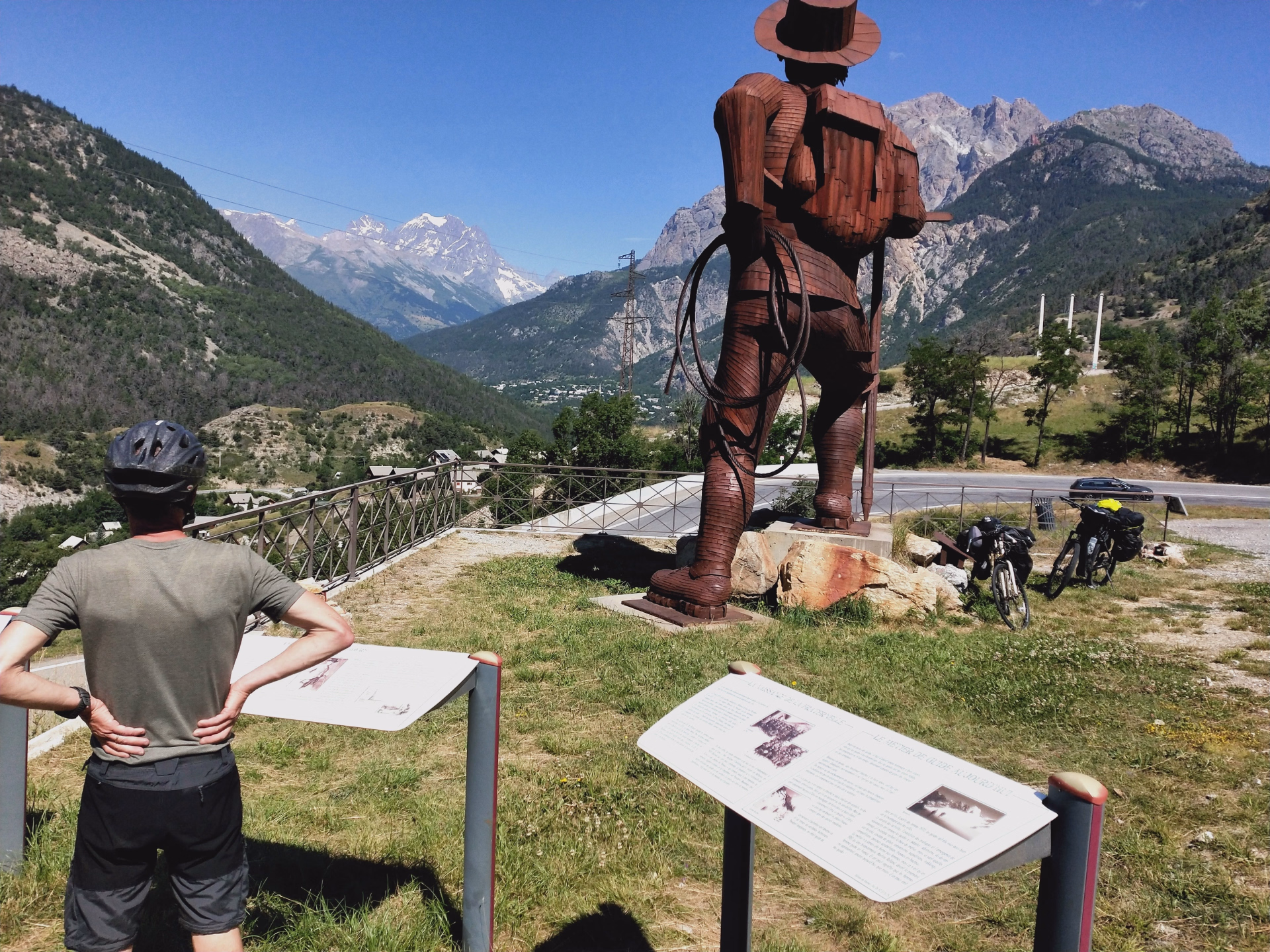 Camp de base Outdoor et multi-actvités au bord de la Durance