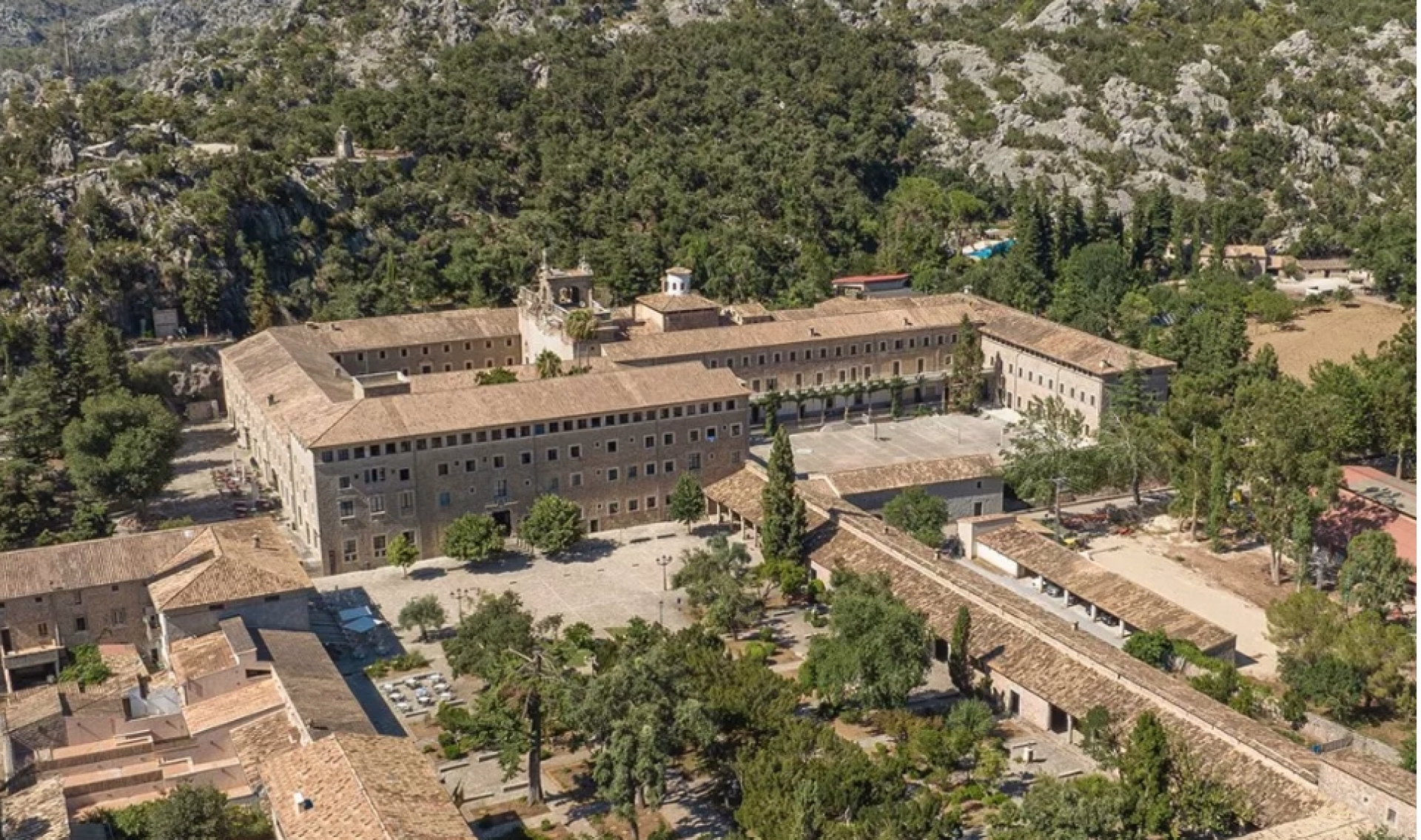 🏠 Auberge - Jours 5 à 6