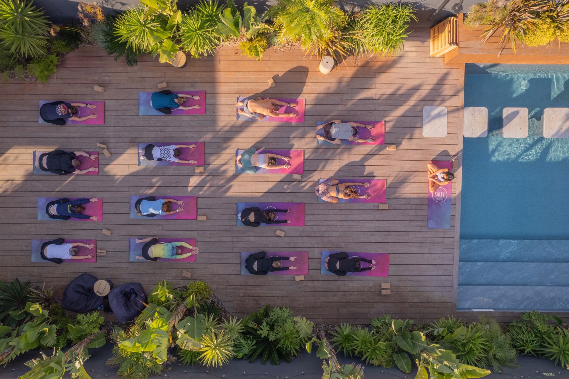 Recharge & Équilibre – Yoga, Surf & Vitalité sur la côte à Peniche