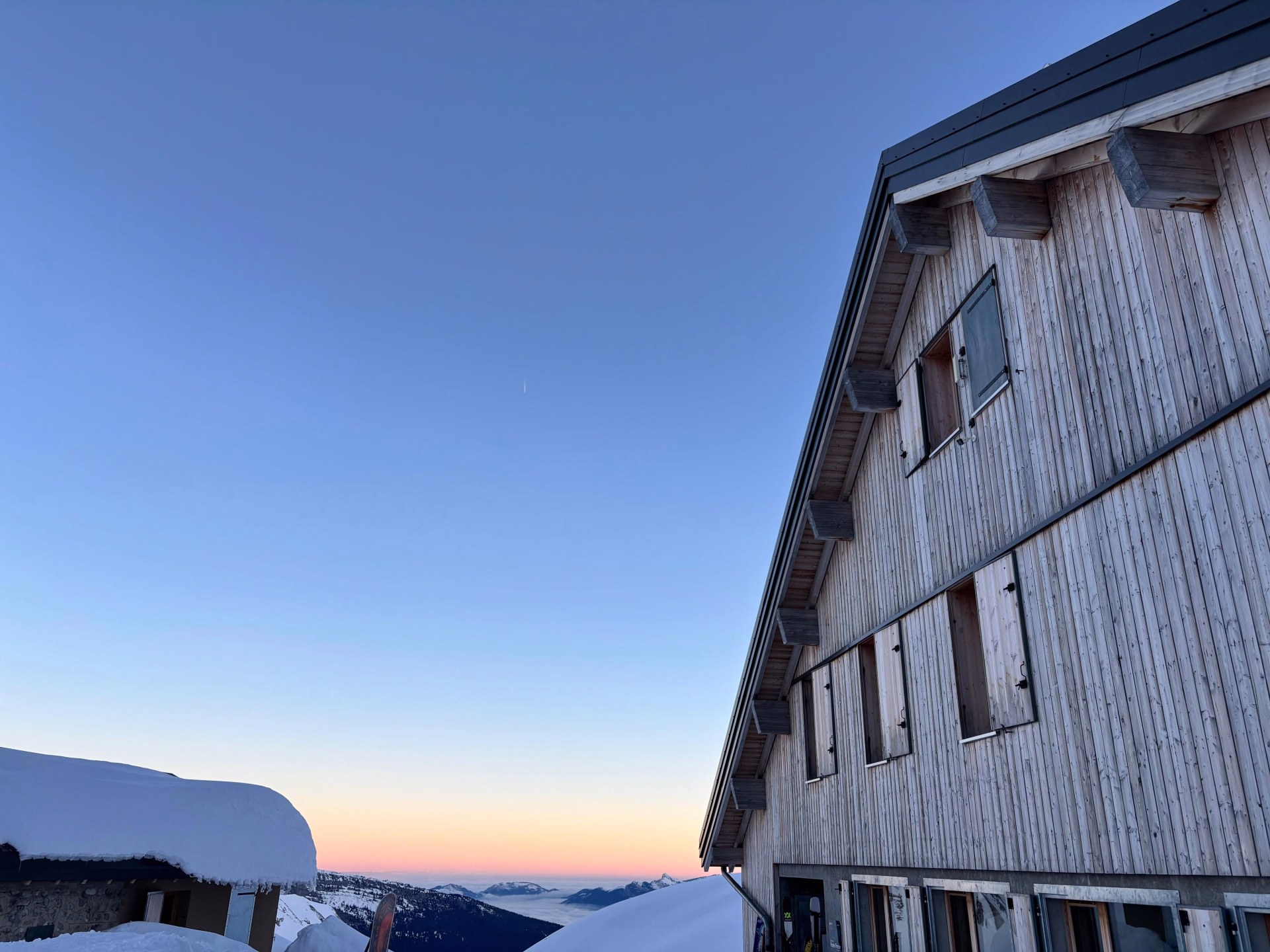 Ski de randonnée et nuit en refuge dans les Aravis