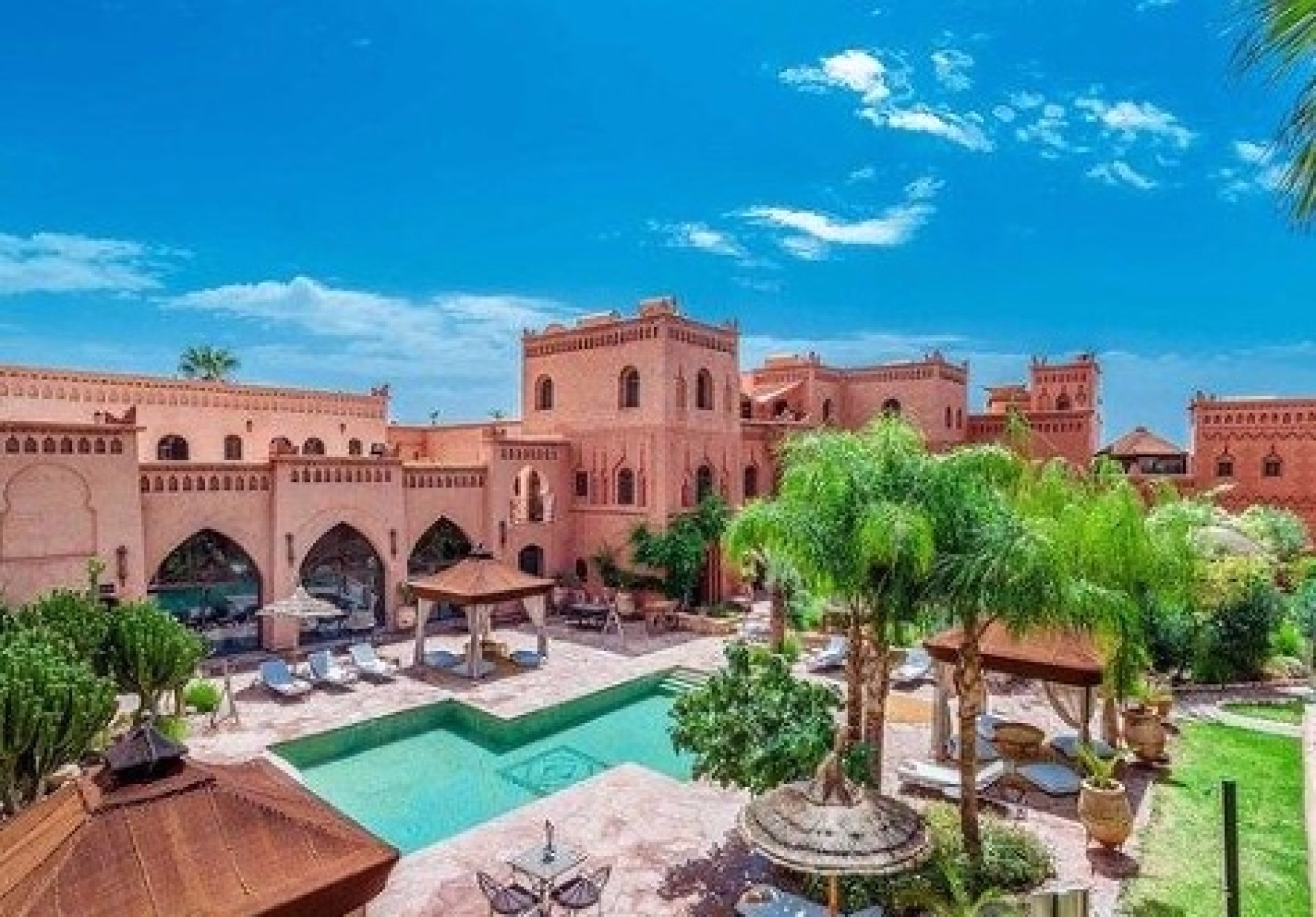🏨 Hôtel 3* - Jours 4 à 5