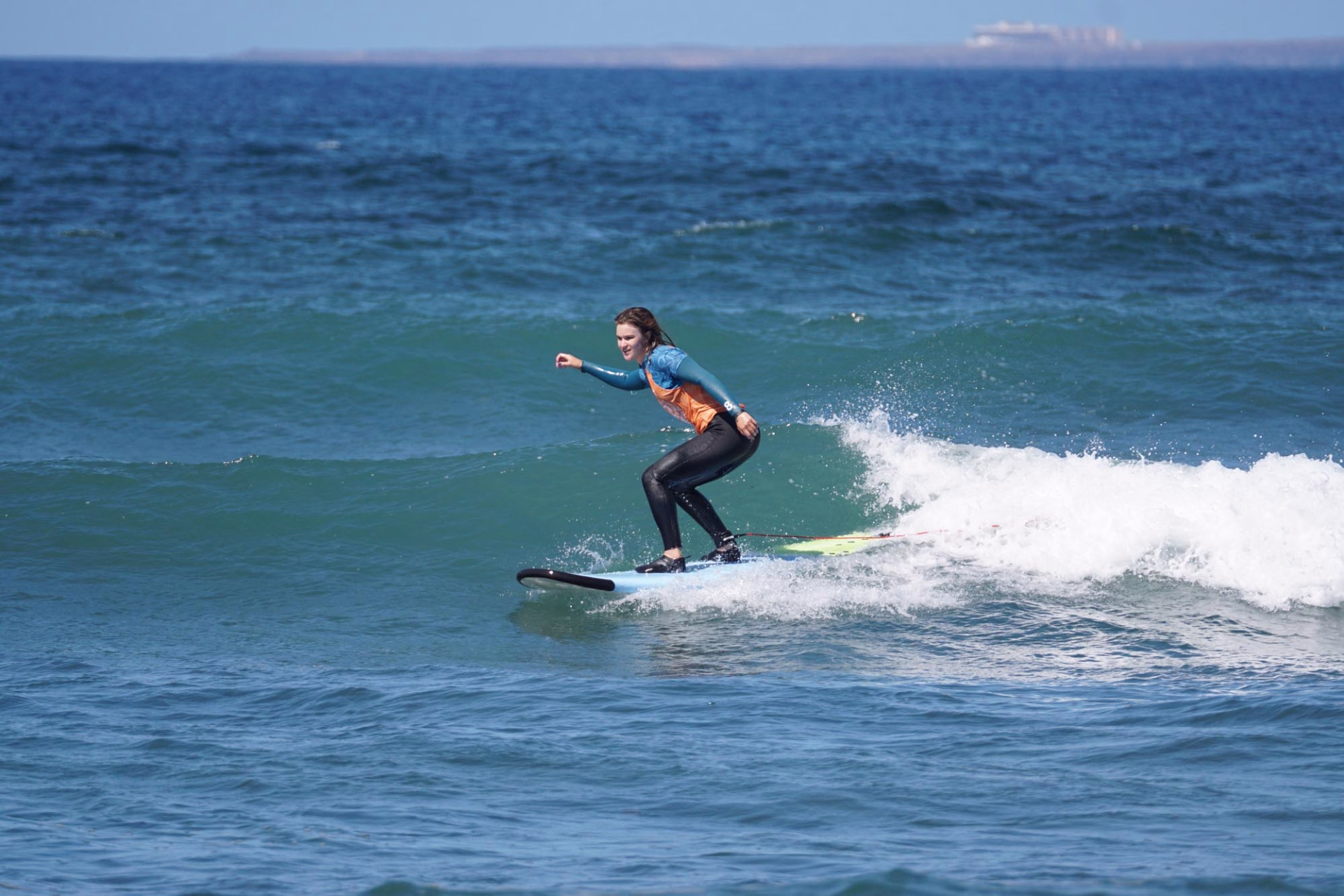 Surf & Détente : Progressez dans l'eau, relaxez-vous avec style