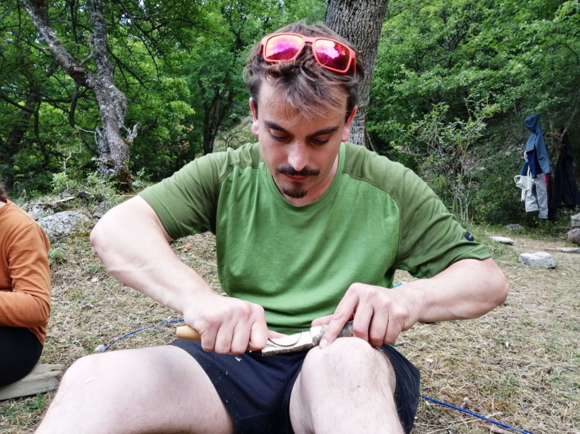Randonnée et bivouac sur les traces du loup dans les Hautes-Alpes