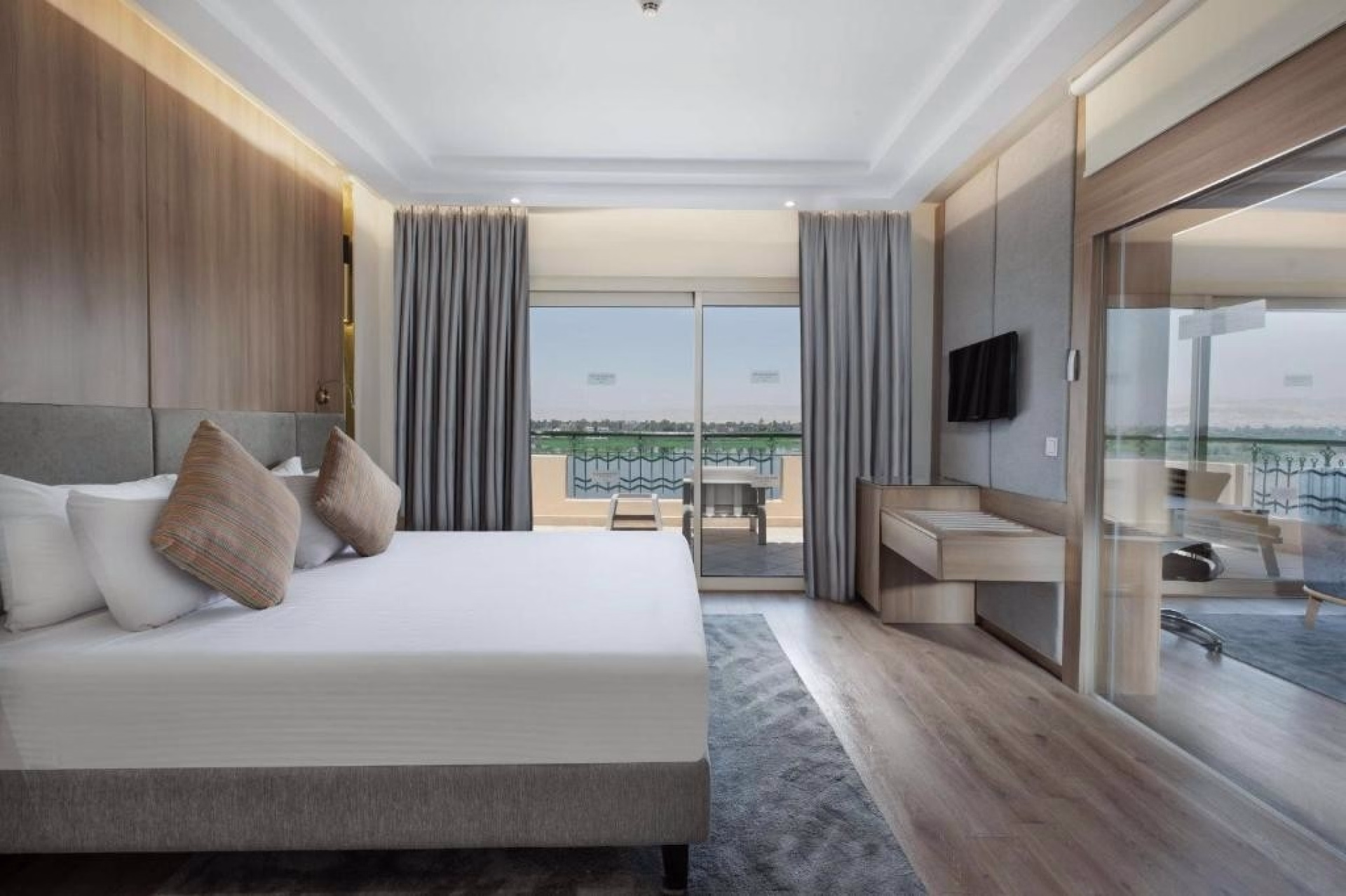 🏨 Hôtel 5* - Jours 5 à 6