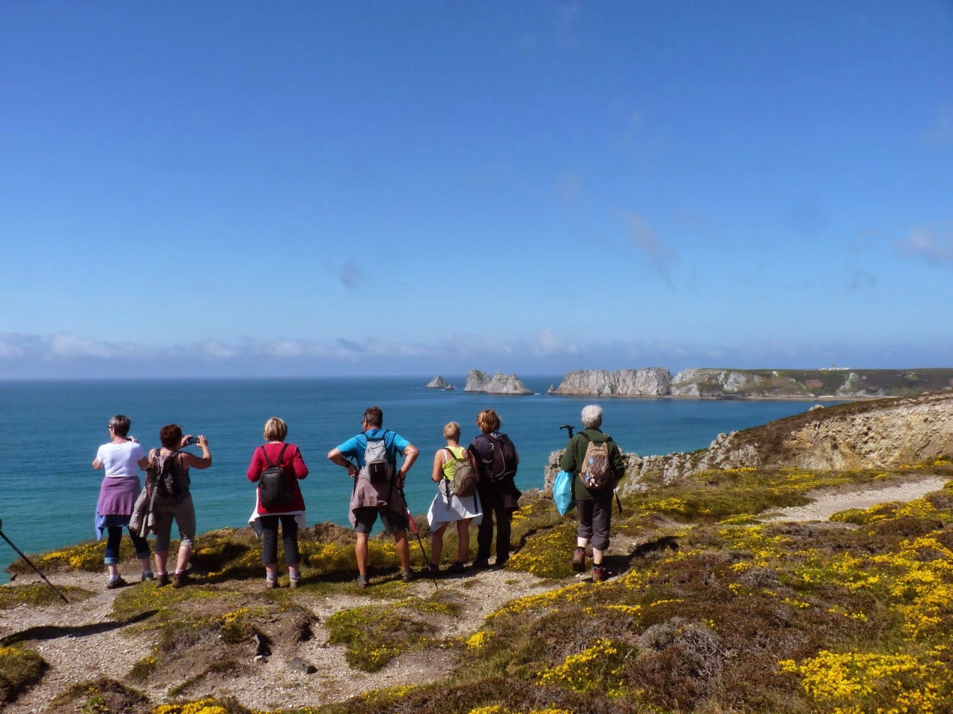 Randonnée en liberté sur le GR34 et falaises sauvages de Douarnenez