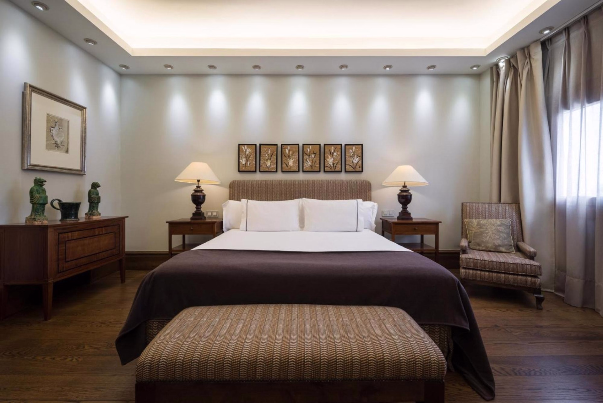 🏨 Hôtel 4* - Jours 1 à 2