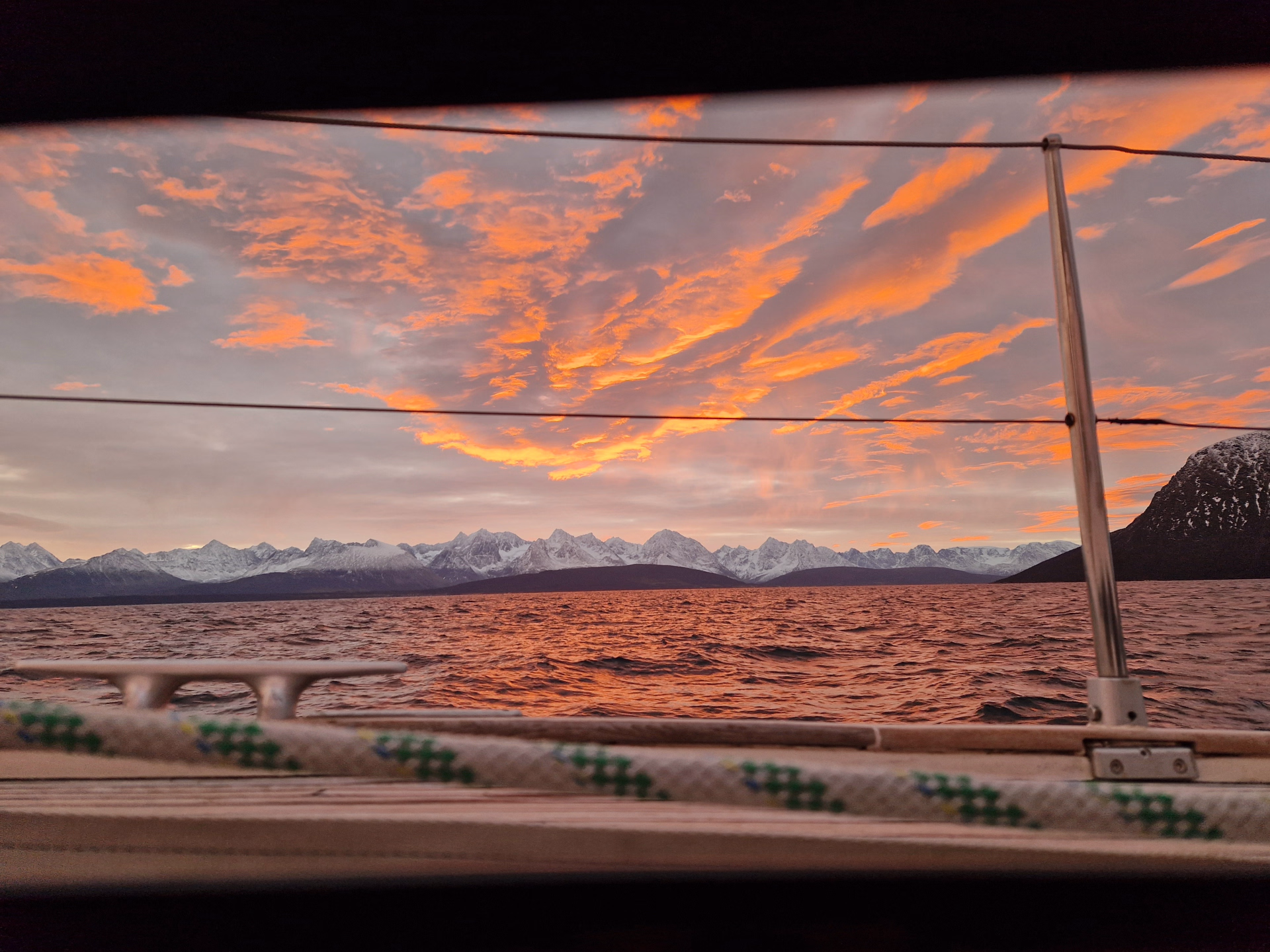 Lofoten : odyssée hivernale en voilier, raquettes, aurores boréales