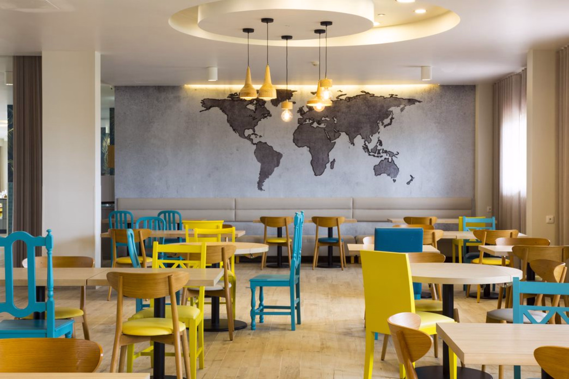 🏨 Hôtel 3* - Jours 1 à 7