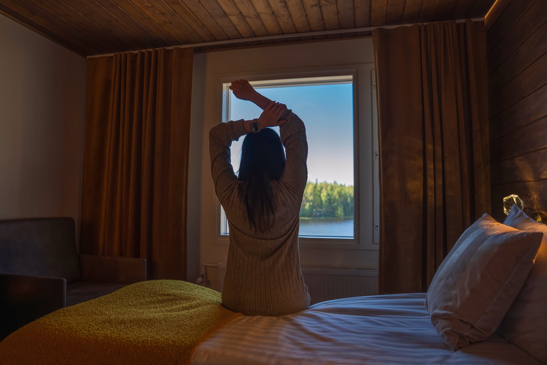 Échappée estivale en Laponie : soleil de minuit et silence arctique